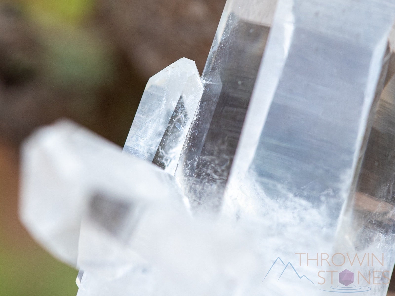 Natural Clear Quartz Crystal Point - High Grade Raw Stone for Healing, Meditation & Home Decor | Perfect Housewarming Gift & Spiritual Energy Enhancer | Use in Feng Shui, Reiki, or Crystal Grids