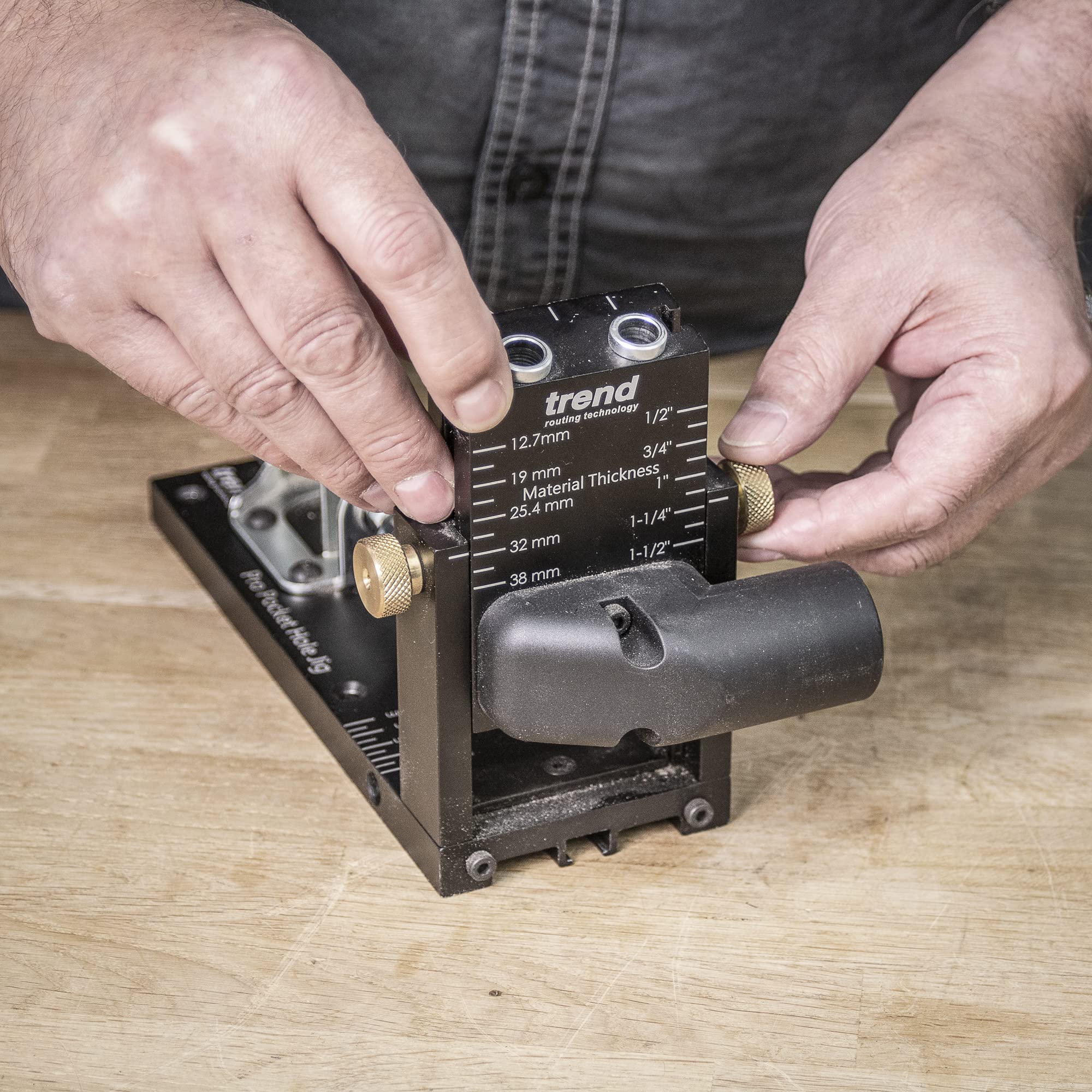 Premium Pocket Hole Jig Kit with Dual Column System - Includes Face Clamp, HSS Drill Bit, Depth Collar, 2 Square Bit Drives & 100 Pocket Hole Screws (PH/JIG) - Perfect for Woodworking, DIY Furniture & Cabinet Making Projects