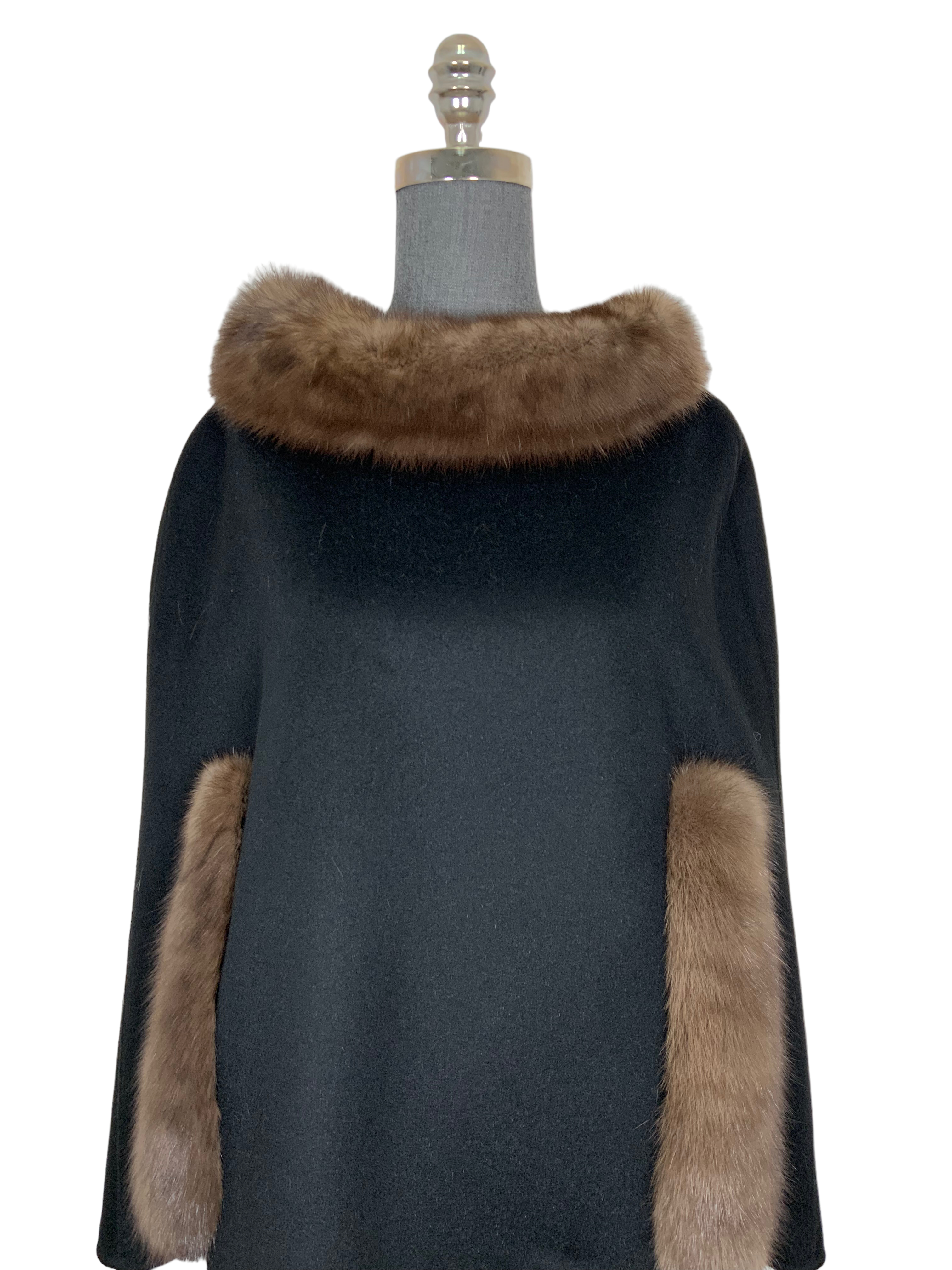 Luxury Oscar de la Renta Cashmere & Sable Fur Poncho Shawl - Soft Warm Winter Wrap for Women, Perfect for Holiday Parties & Cold Weather Fashion