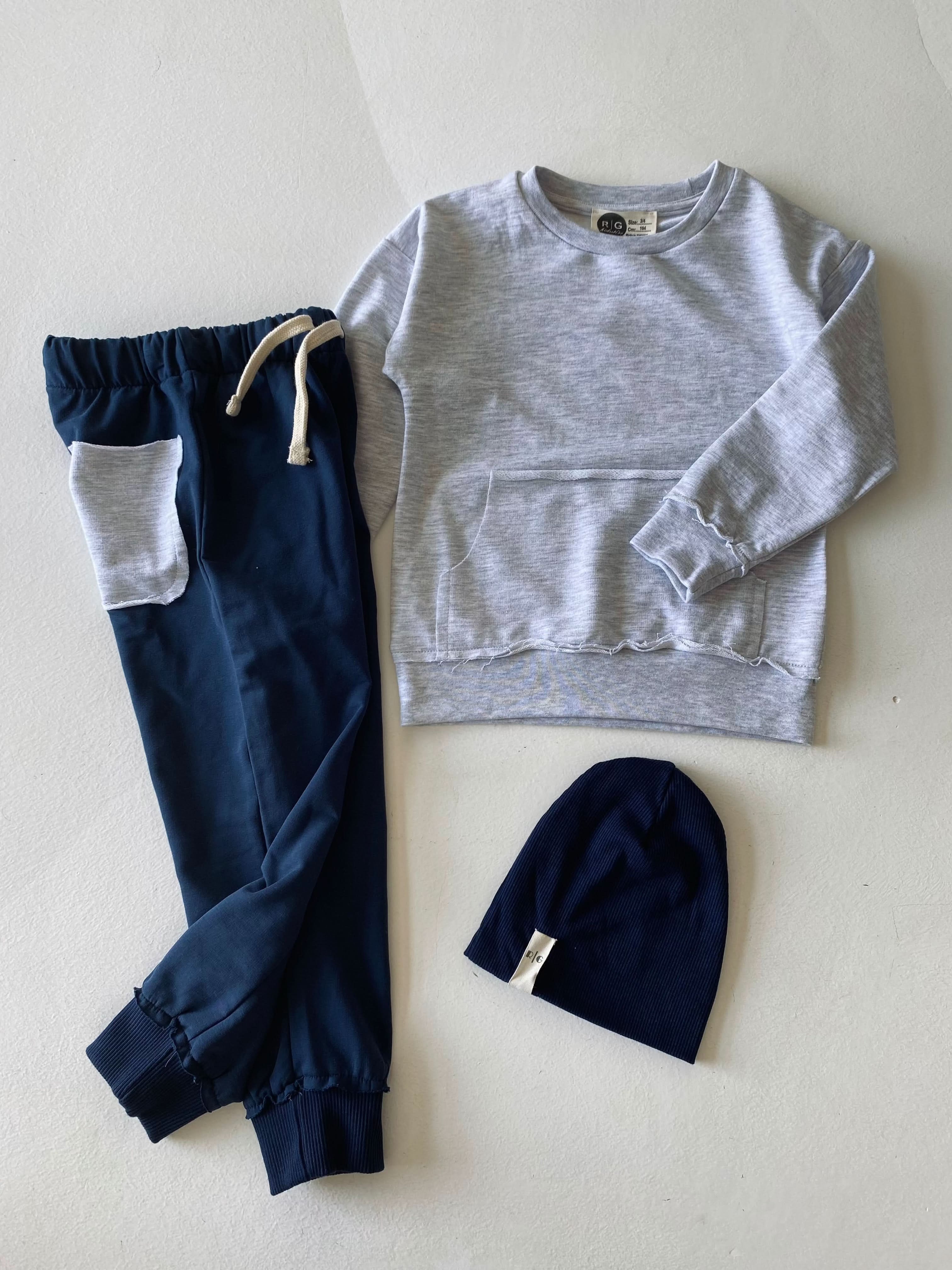 Kids Sweater, Beanie & Tracksuit Set for Boys & Girls Ages 3-9 - Cozy Winter Outfit for School, Playdates & Outdoor Activities