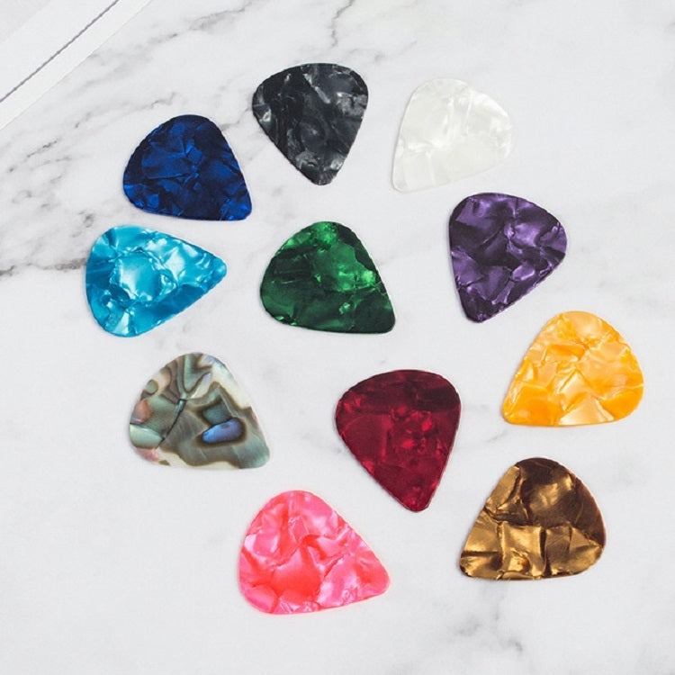 3-Piece Guitar Picks Set - Durable Plectrums for Acoustic & Electric Guitars - Perfect for Beginners & Professional Musicians - Ideal for Practice, Recording & Live Performances