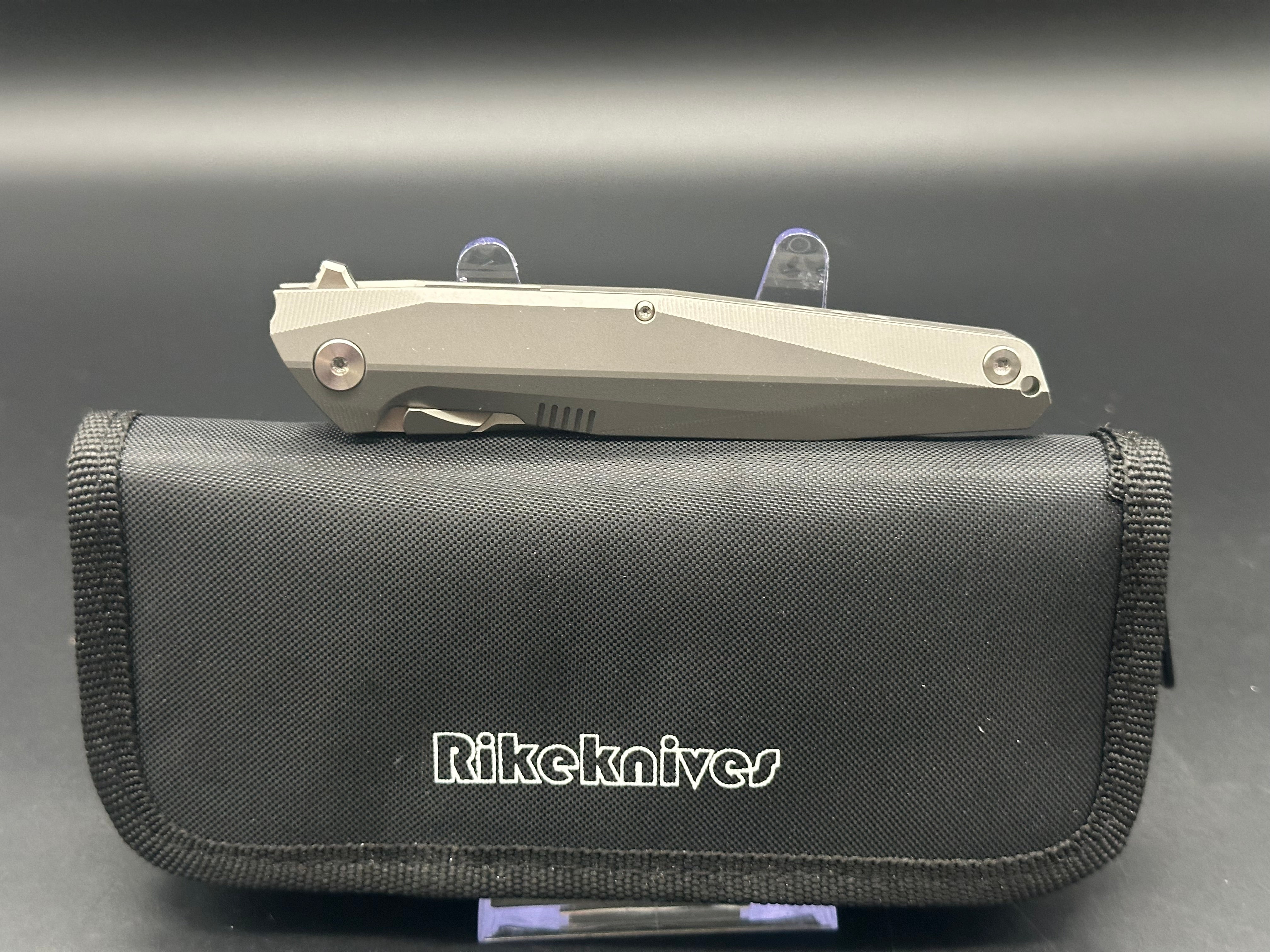 Rike Knife 1507S Kwaiken Flipper Plain Titanium Folding Pocket Knife - 3.75