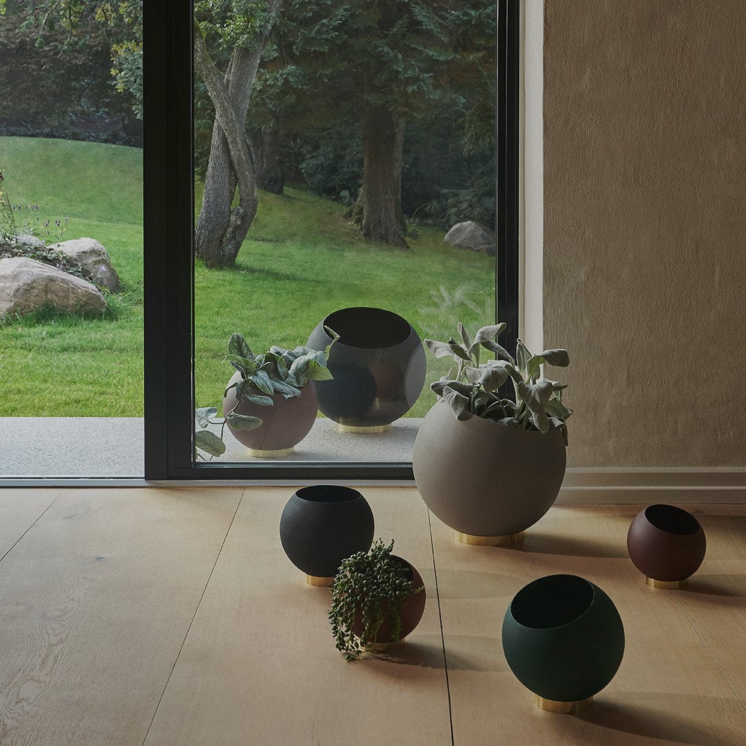 Globe Flower Pot - Decorative Ceramic Planter for Indoor & Outdoor Plants | Perfect for Home, Office, and Garden Decor