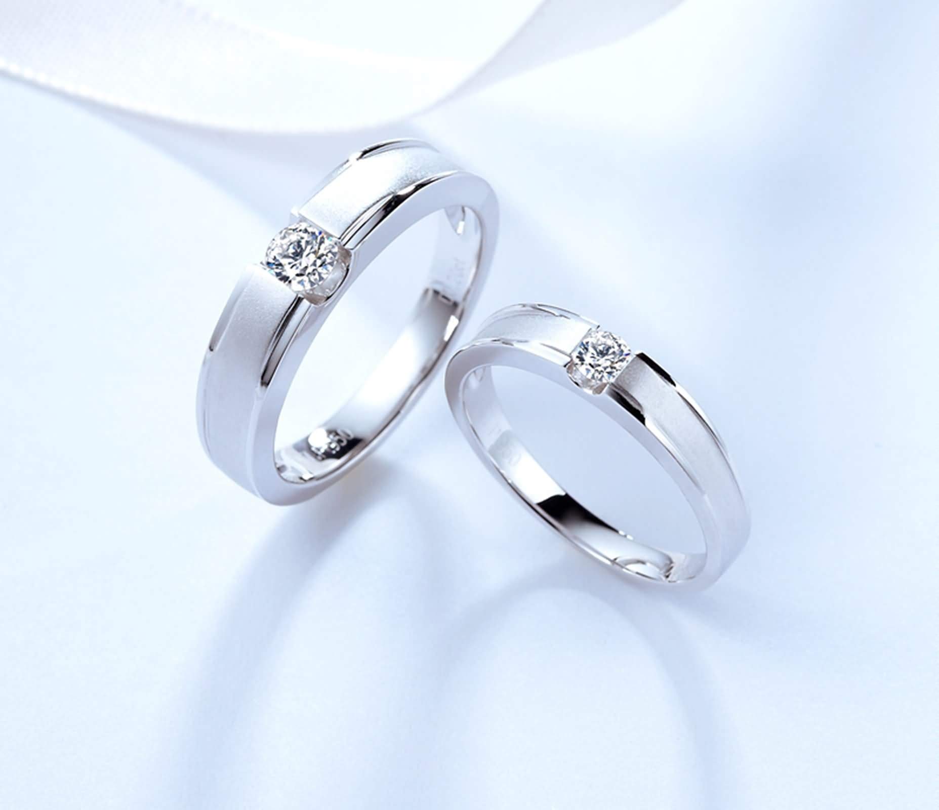**Daesar Platinum Couple Rings - 0.3ct Diamond Anniversary Bands for Men & Women, Matte Round White Gold Promise Rings - Perfect for Weddings, Engagements & Romantic Gifts**