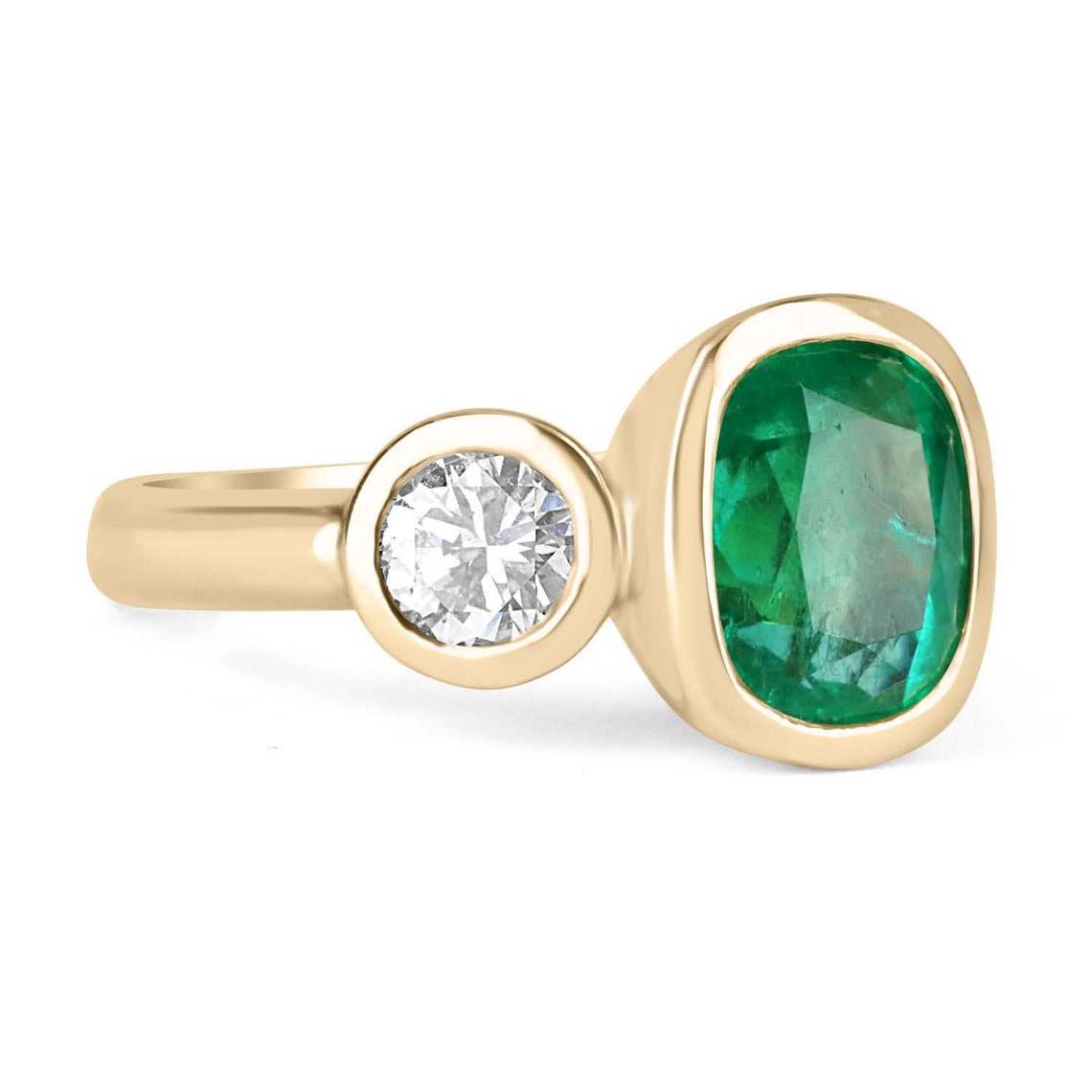 4.02 Carat Total Weight (CTW) 18K Gold Three Stone Cushion Cut Emerald and Diamond Engagement Ring for Women - Perfect for Proposals, Anniversaries & Special Occasions