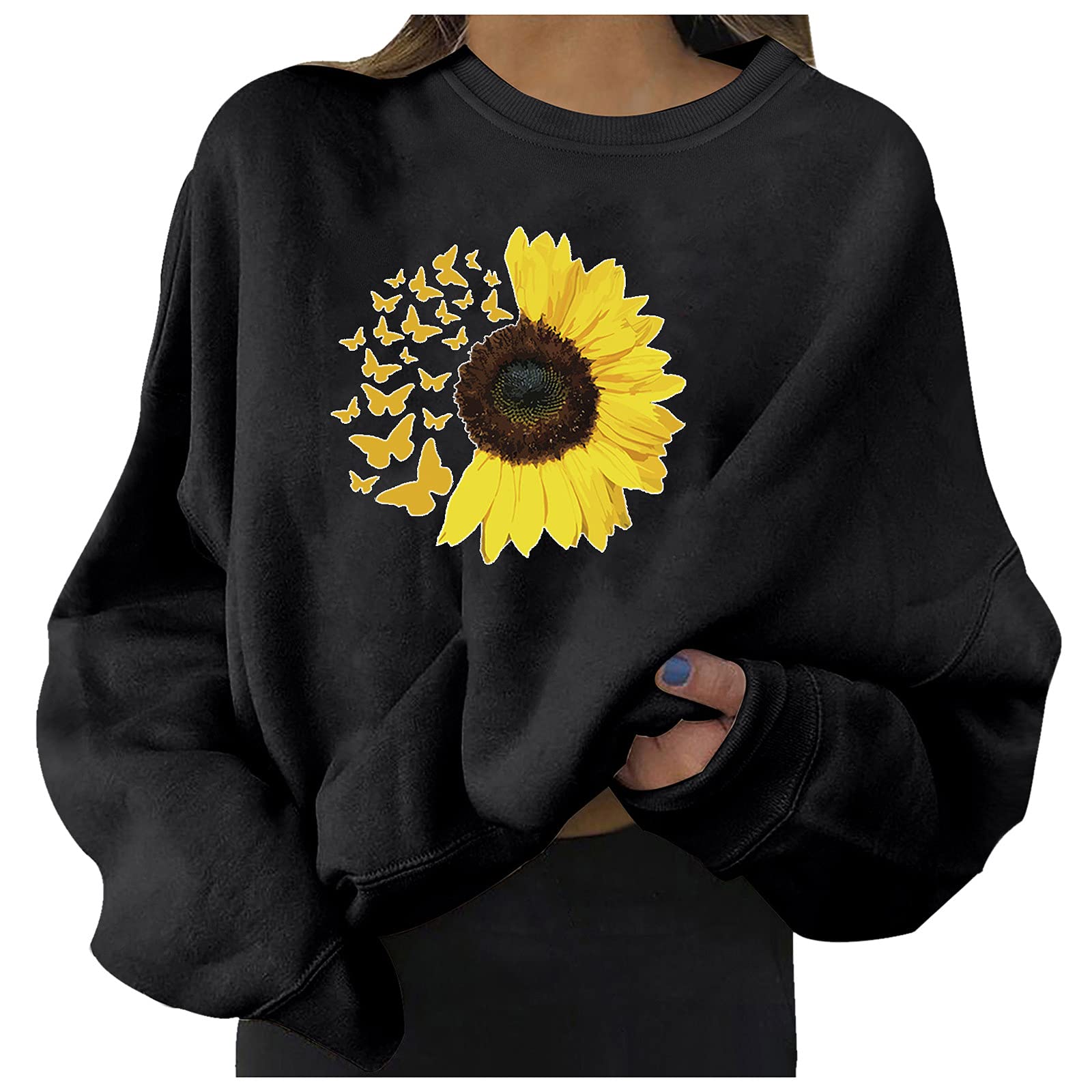 Women's Butterfly Graphic Sweatshirt - Cute Oversized Crewneck Long Sleeve Pullover Top for Casual Wear | Perfect for Fall Outfits, Lounge Wear & Street Style Fashion