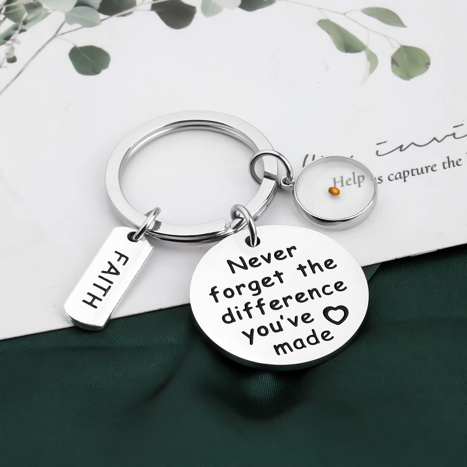 MYOSPARK Mustard Seed Keychain - Christian Religious Gift with Inspirational Message 'Never Forget The Difference You’ve Made' - Perfect for Baptisms, Weddings, Bible Study Groups & Daily Encouragement