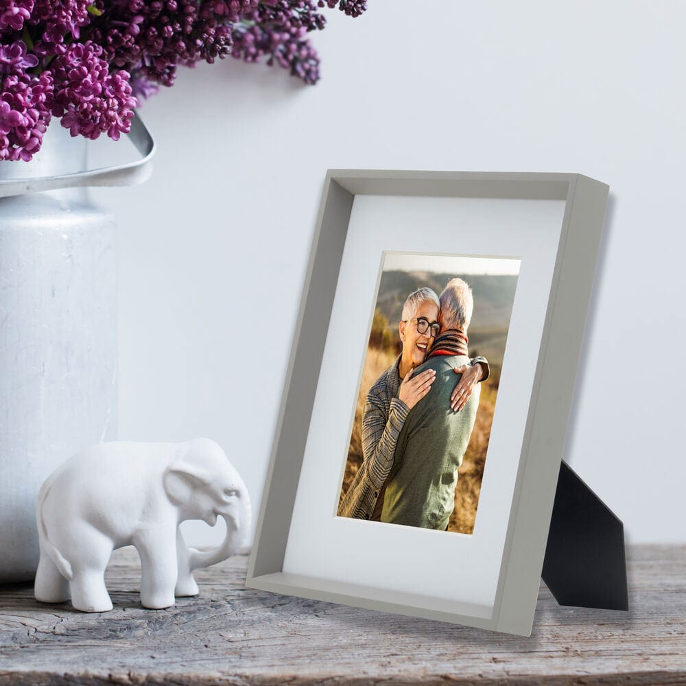 8x10 Gray Picture Frame with 5x7 Mat - Perfect for Wall Art, Photo Displays, and Home Decor