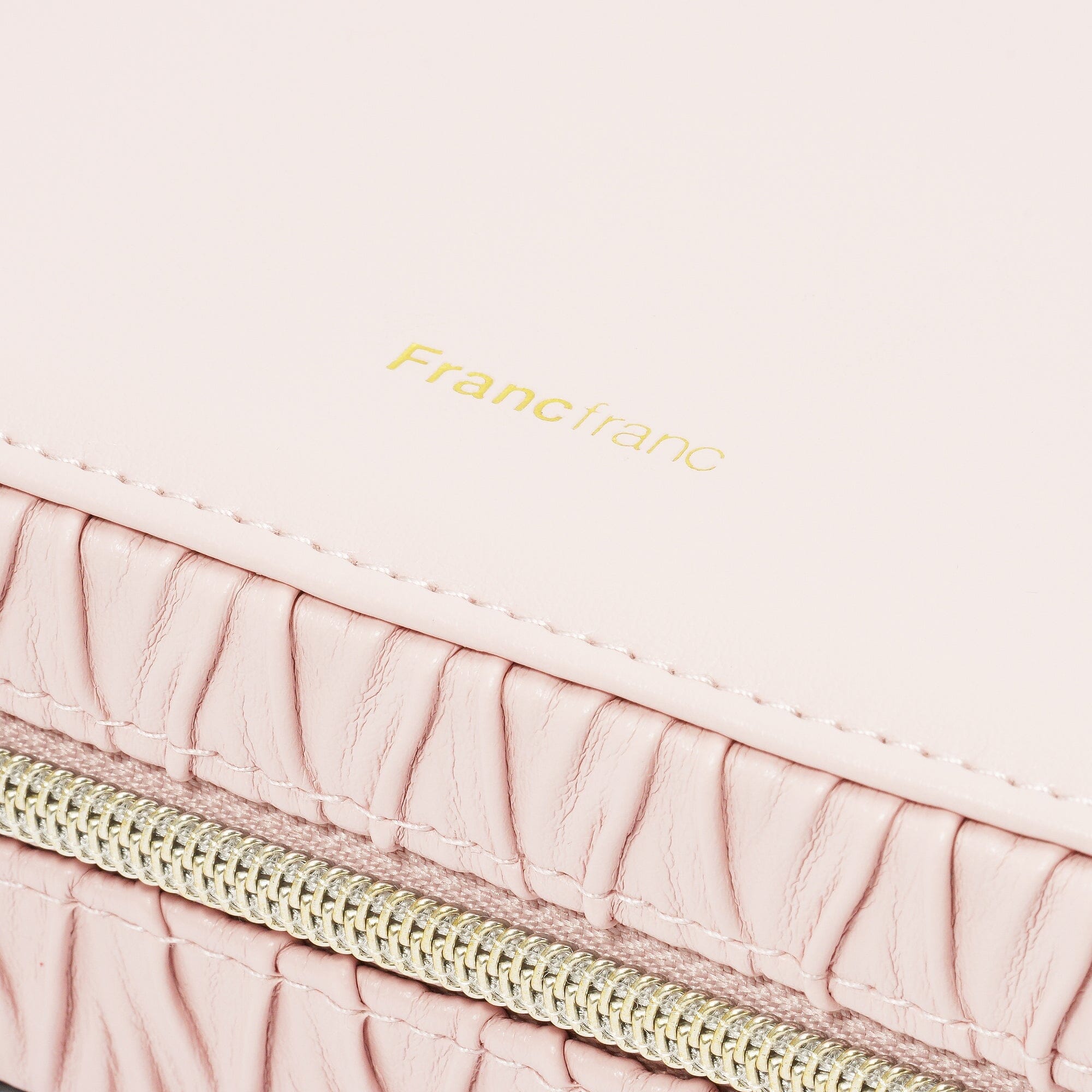 Elegant Embossed Travel Jewelry Box - Medium Size, Soft Pink - Perfect for Organizing Necklaces, Rings & Earrings on Trips