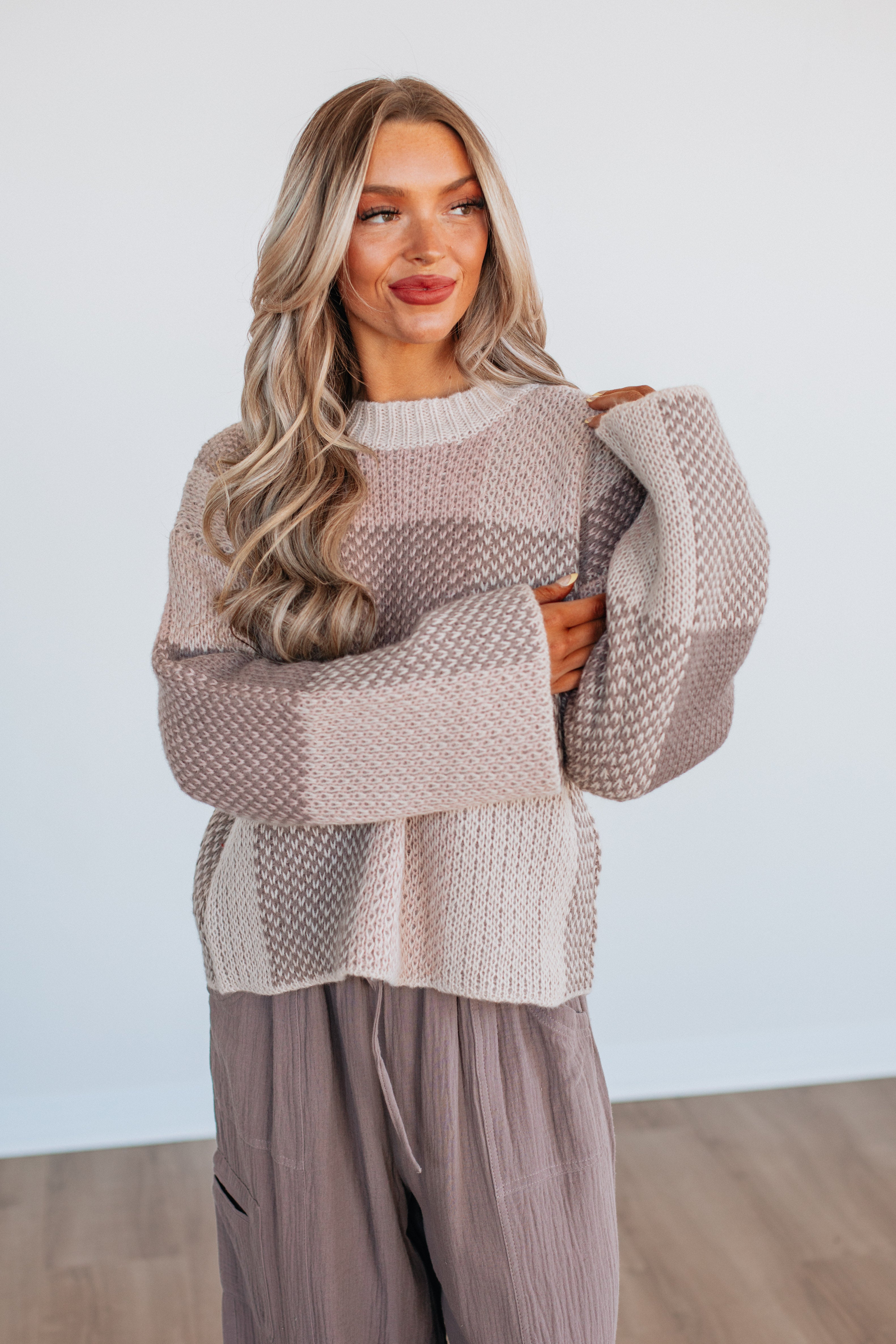 Amabel Checkered Sweater for Women - Soft Knit Pullover with Classic Plaid Pattern - Cozy Winter Fashion for Casual Outings & Office Wear