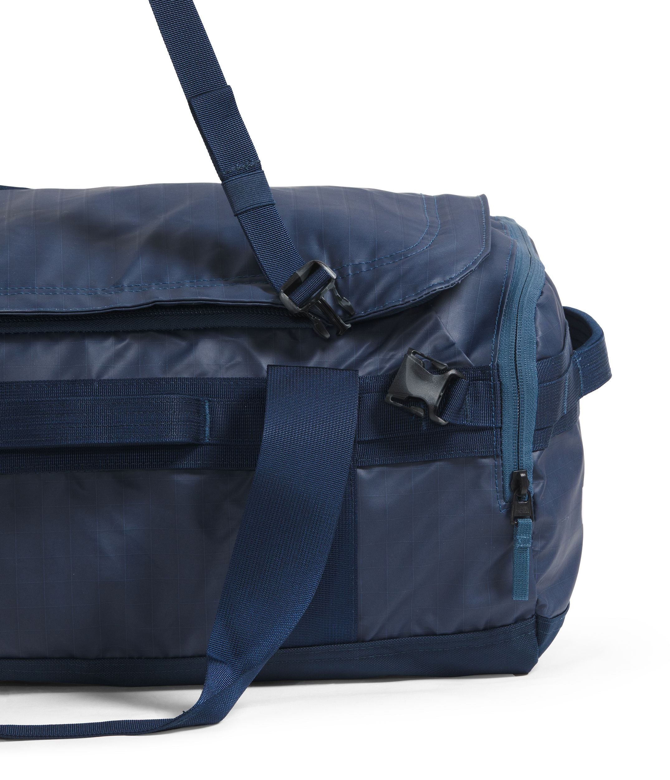 The North Face Base Camp Voyager Duffel 42L - Waterproof Travel Duffel Bag for Camping, Hiking & Outdoor Adventures - Durable Carry-On Luggage for Men & Women