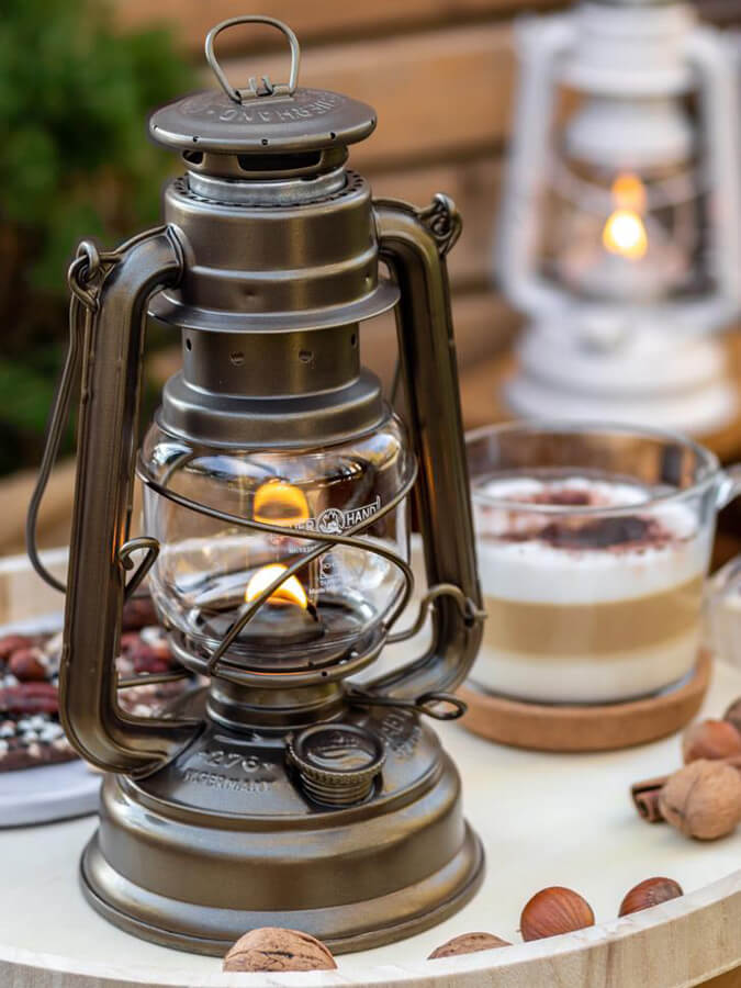 Feuerhand Baby Special 276 Hurricane Lantern - Vintage Outdoor Camping Light for Emergency, Garden, Patio & Power Outages