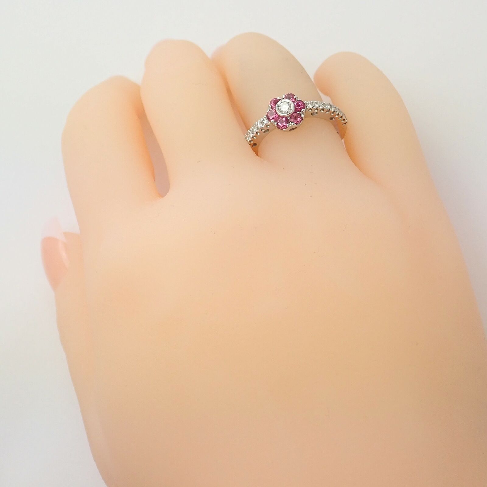 Authentic Pasquale Bruni 18k White Gold Diamond & Pink Sapphire Flower Fiori Ring - Elegant Jewelry for Weddings, Anniversaries & Special Occasions