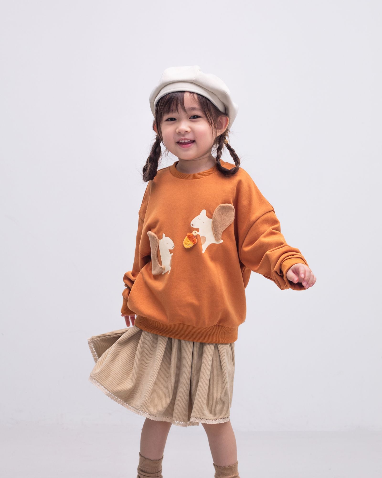 Cozy Squirrel Oversized Pullover Sweatshirt for Kids & Adults - Perfect for Family Outings & Casual Winter Wear