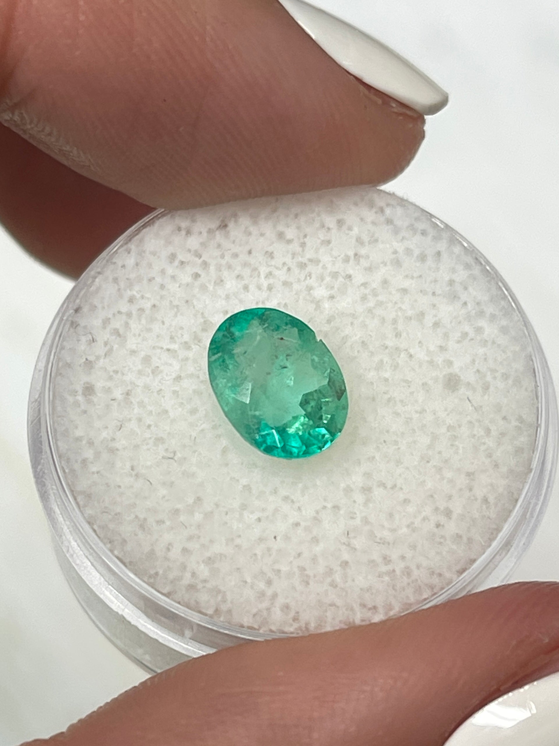 1.77 Carat Medium Light Green Natural Loose Colombian Emerald Oval Cut Gemstone for Jewelry Making, Engagement Rings & Fine Collections - Premium Quality Loose Emerald for DIY Crafting, Gifts & Luxury Accessories