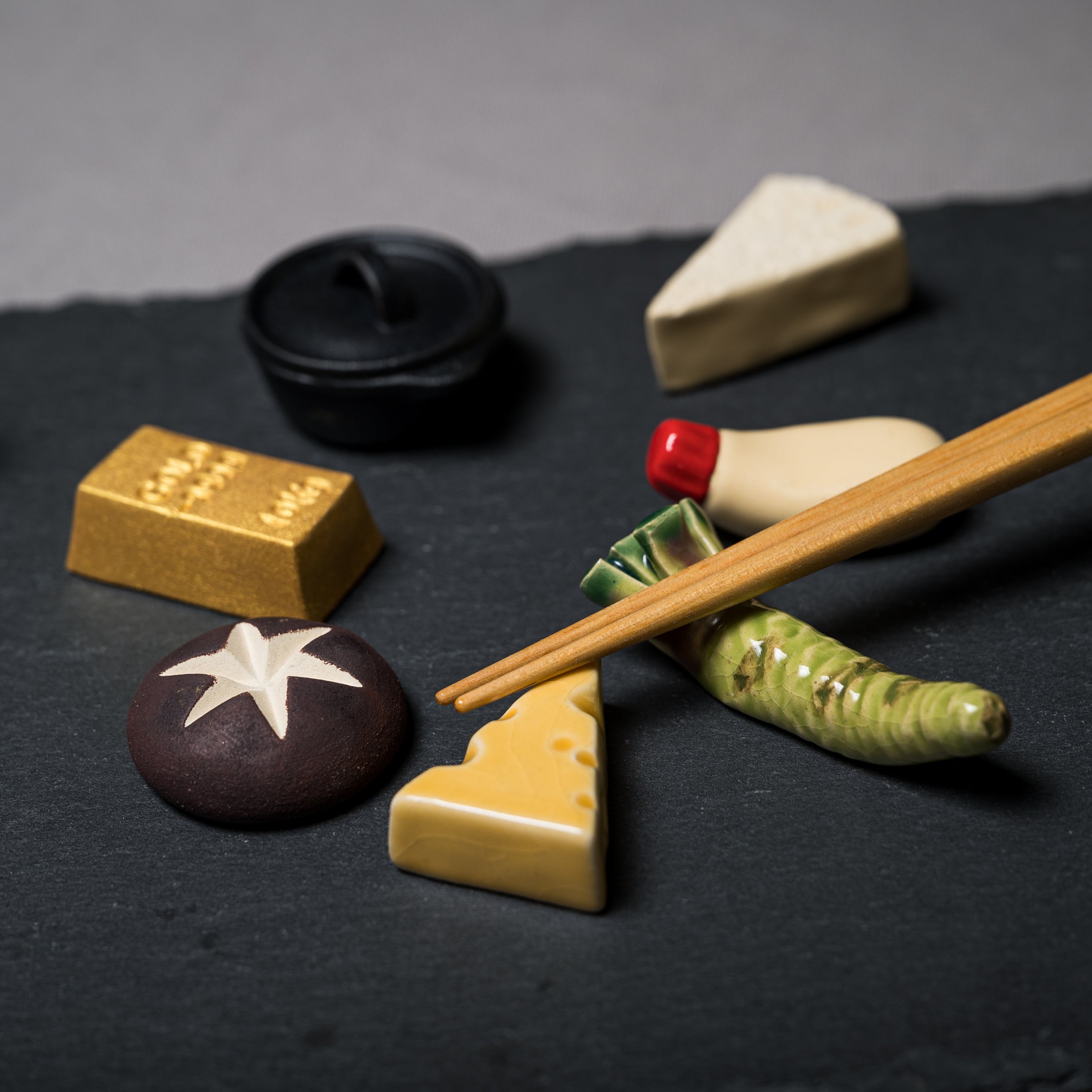 Handmade Gold Bullion Chopstick Rest - Elegant Japanese Tableware for Sushi, Ramen & Asian Dining Decor