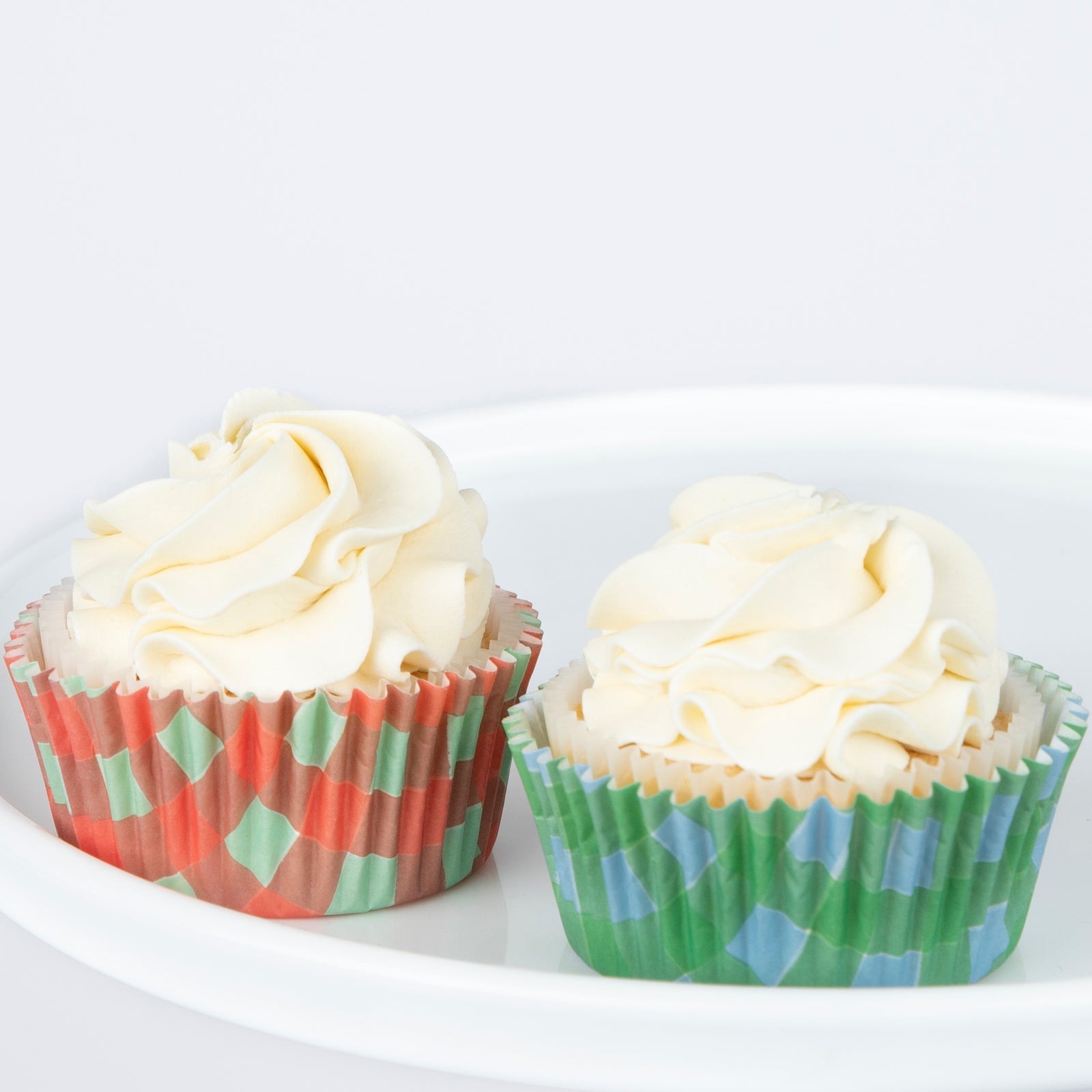 Premium Camping Adventure Cupcake Kit - Fun Baking Set for Outdoor Parties & Birthday Celebrations