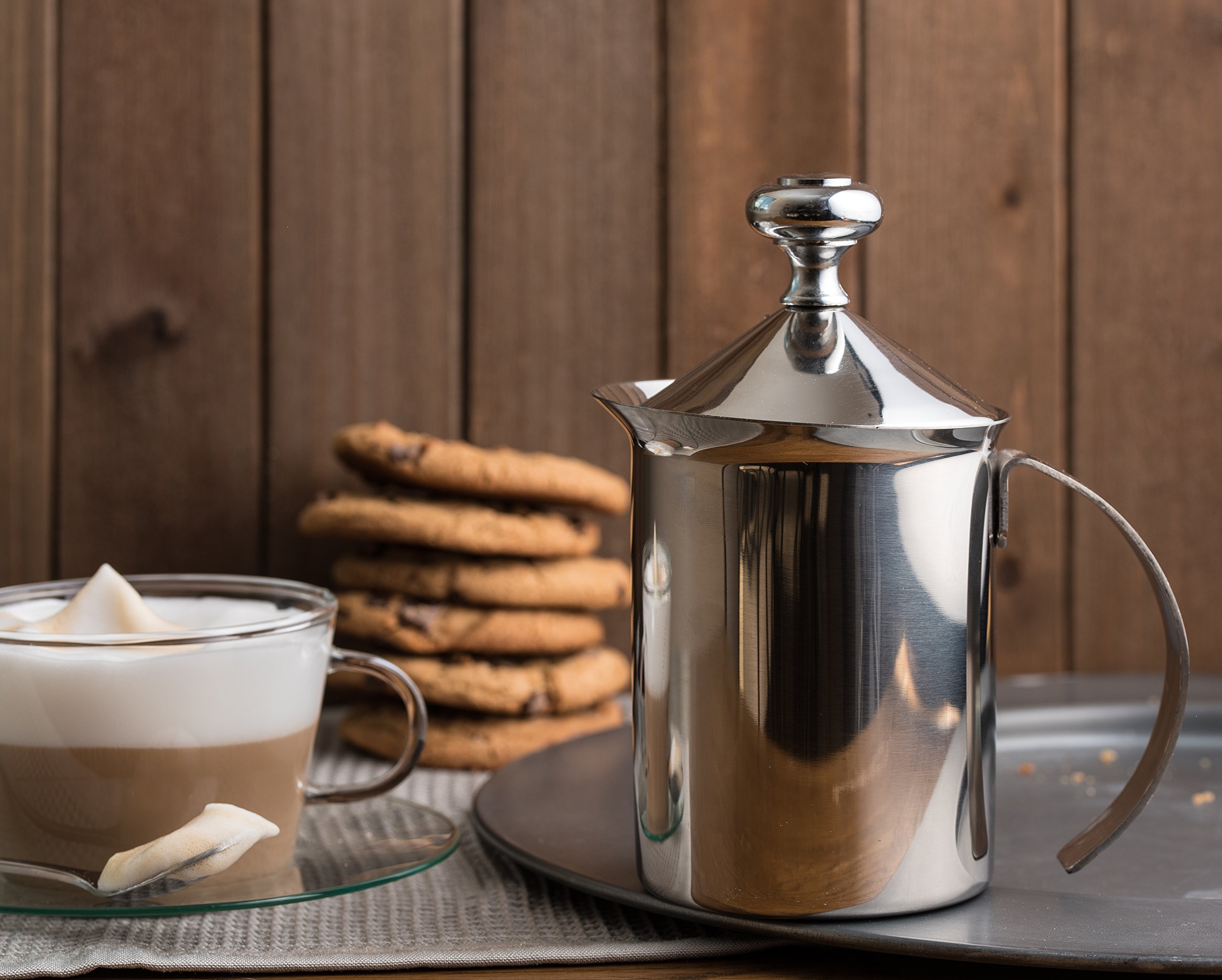 Bellemain Handheld Milk Frother - Stainless Steel Electric Whisk for Thick & Creamy Foam | Perfect for Coffee, Latte, Cappuccino, Matcha, Hot Chocolate | Warm & Cold Milk Foam Maker (14 oz) | Ideal for Home Baristas & Coffee Lovers