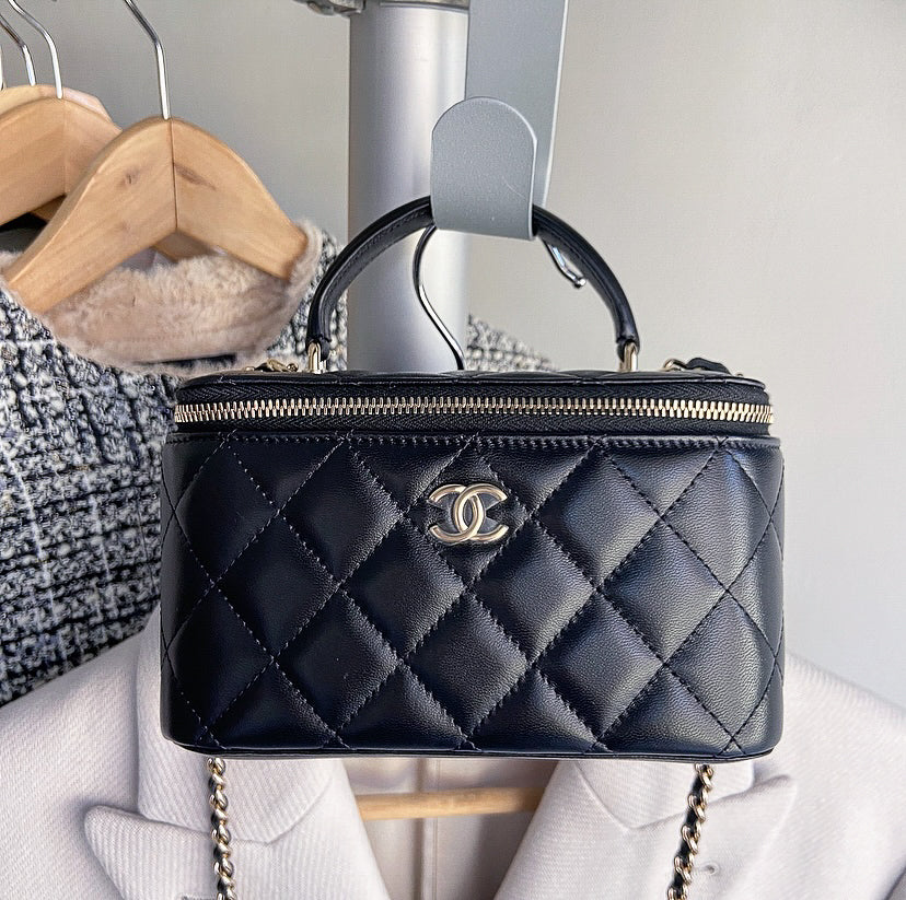 Chanel 21S Black Lambskin Classic Vanity Bag with Chain - Luxury Crossbody Purse for Women, Perfect for Evening Parties & Date Nights