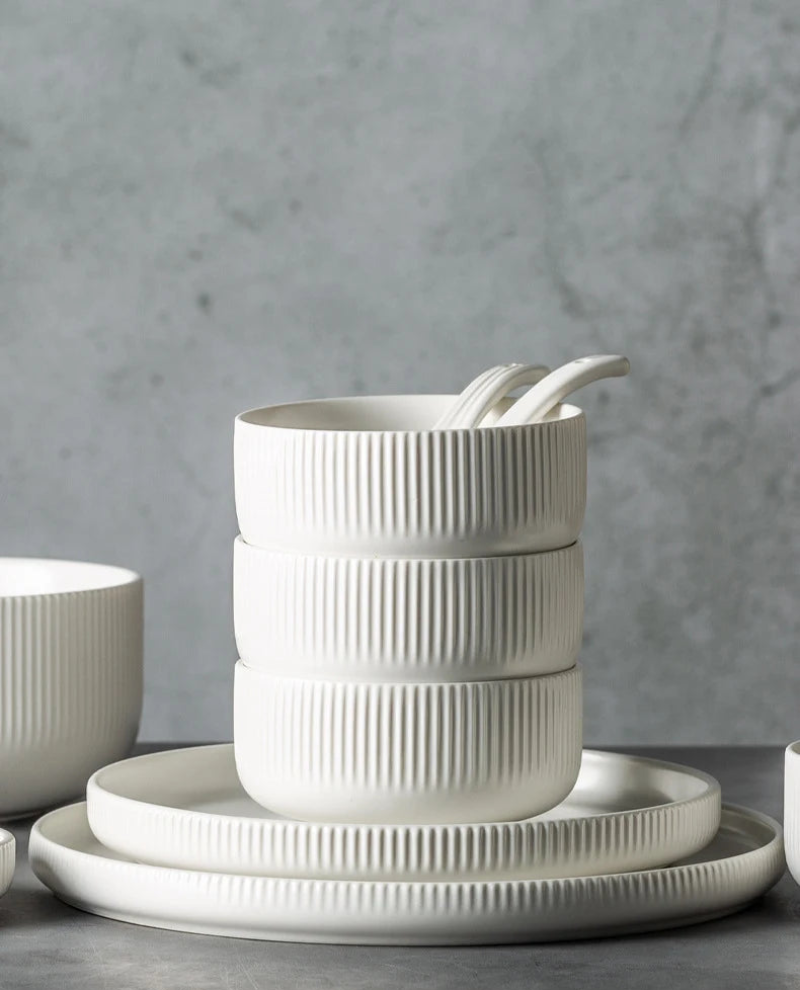 Premium Matte Glazed Ceramic Dinnerware Set - Elegant & Durable Plates, Bowls & Mugs for Everyday Dining, Restaurant, or Special Occasions