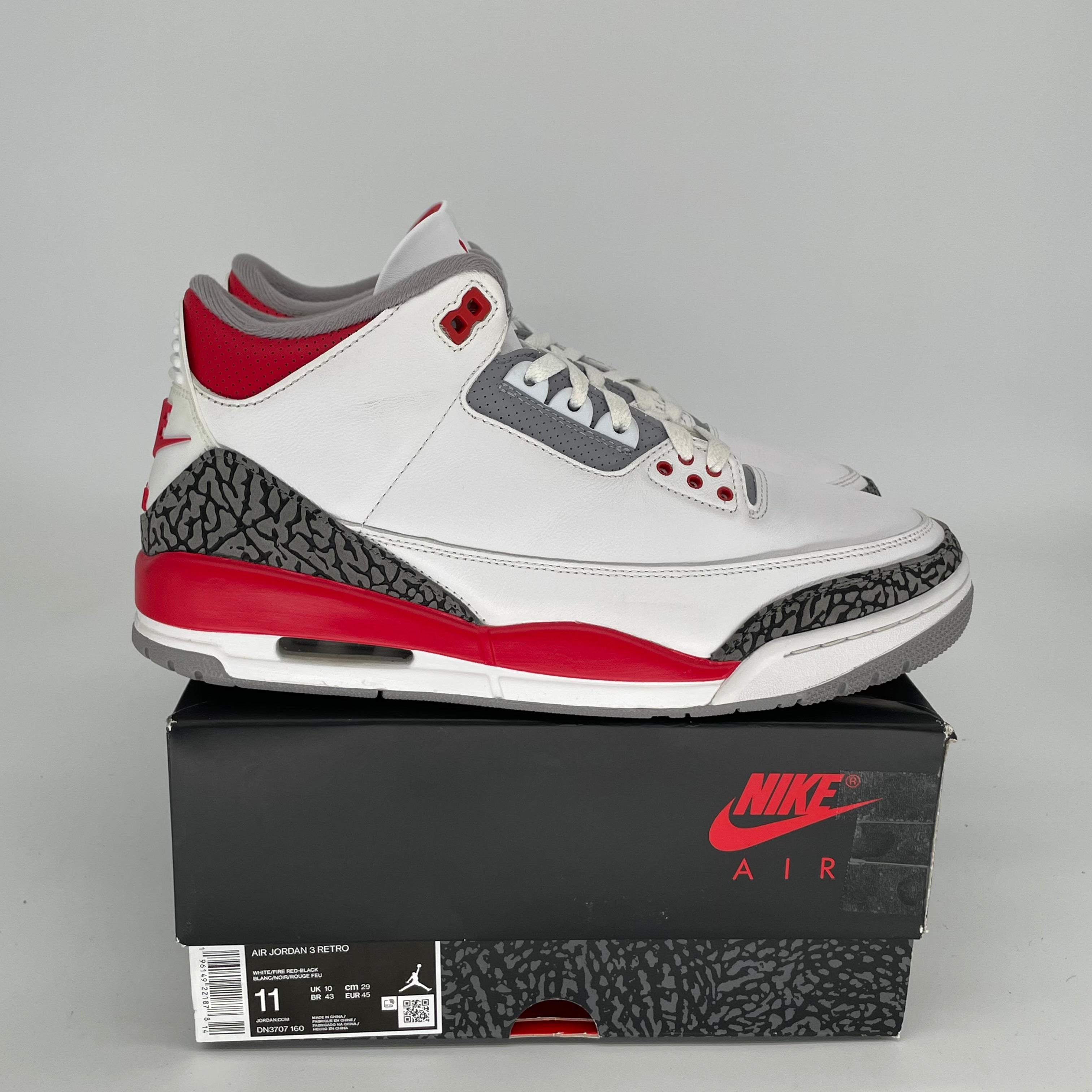 Original Air Jordan 3 Fire Red Men's Basketball Shoes - Size 11 (DN3707-160) | Retro Sneakers for Streetwear & Basketball Games
