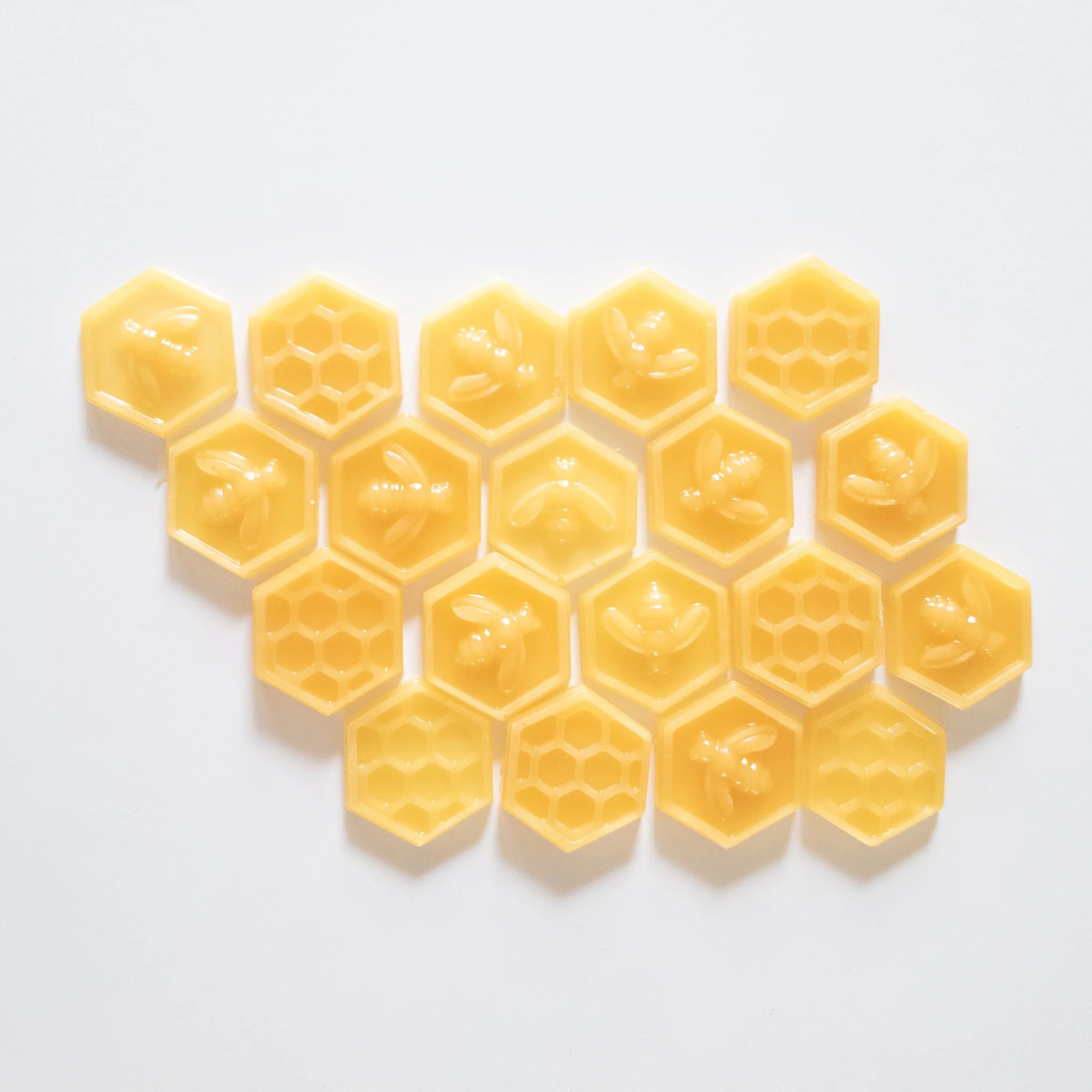 Earthology Beeswax Reusable Food Wrap DIY Kit - Eco-Friendly Sustainable Beeswax Wraps for Food Storage, Sandwich Wrapping & Fresh Produce Preservation (Perfect for Zero Waste Kitchen & Picnic Lunch Boxes)