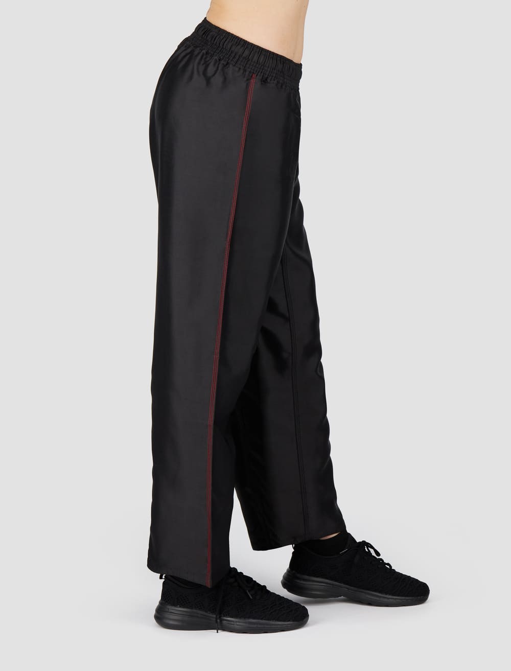 Durable Black Nylon Uniform Pants for Work & Outdoor Activities - Comfortable & Professional Workwear