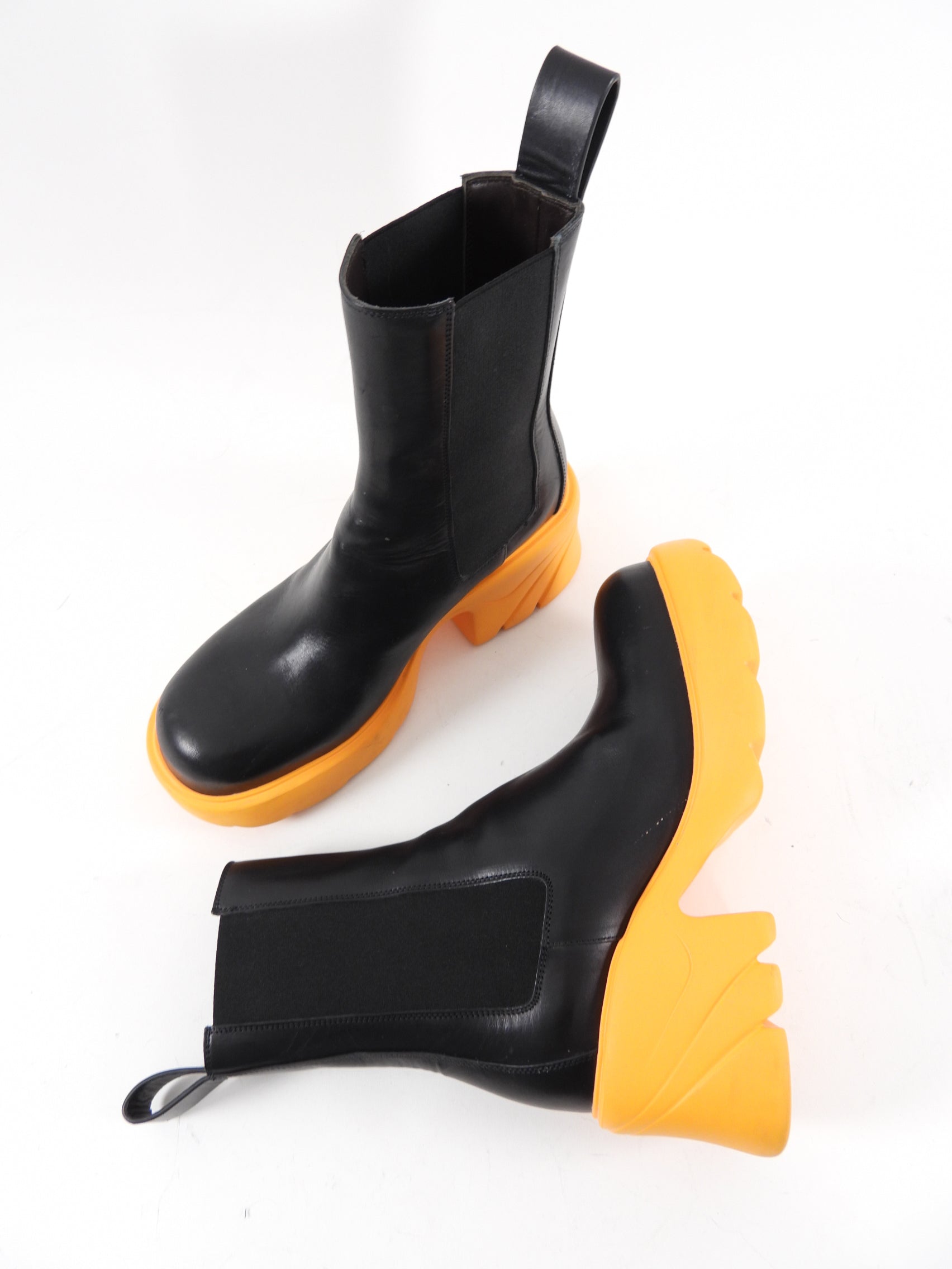 Bottega Veneta Black Leather & Orange Rubber Flash Boots Size 40 - Stylish Waterproof Ankle Boots for Women | Perfect for Rainy Days, Outdoor Adventures & Fashion Streetwear