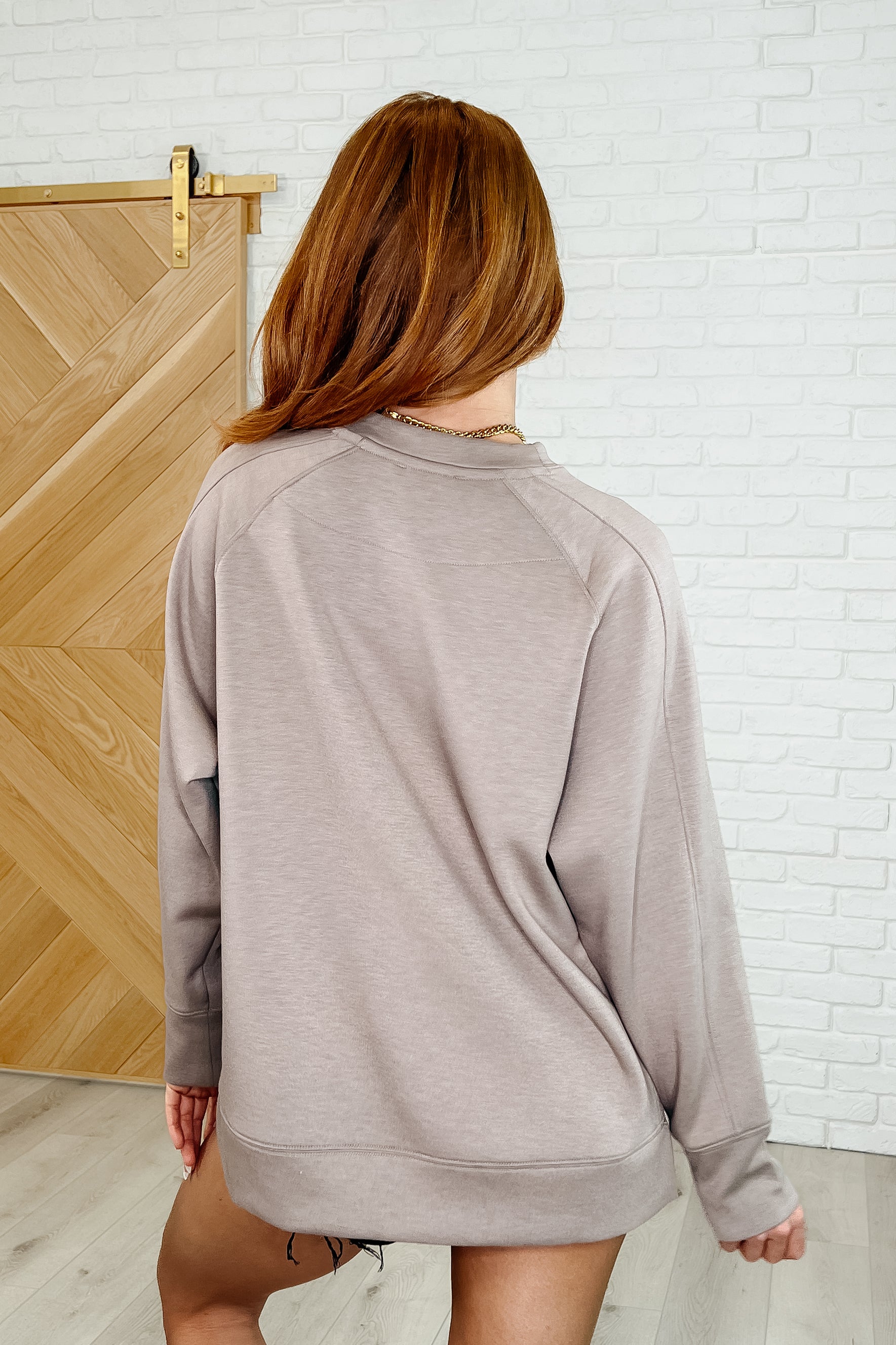 Cozy Cocoa Scuba Pullover Sweatshirt for Women - Soft Relaxed Lounge Wear for Casual Outings & Home Comfort