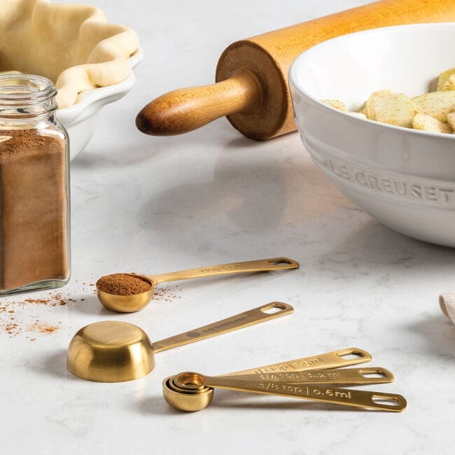 Le Creuset 5-Piece Gold Measuring Spoons Set - Stainless Steel Kitchen Measuring Tools for Baking, Cooking & Coffee - Perfect Gift for Home Chefs