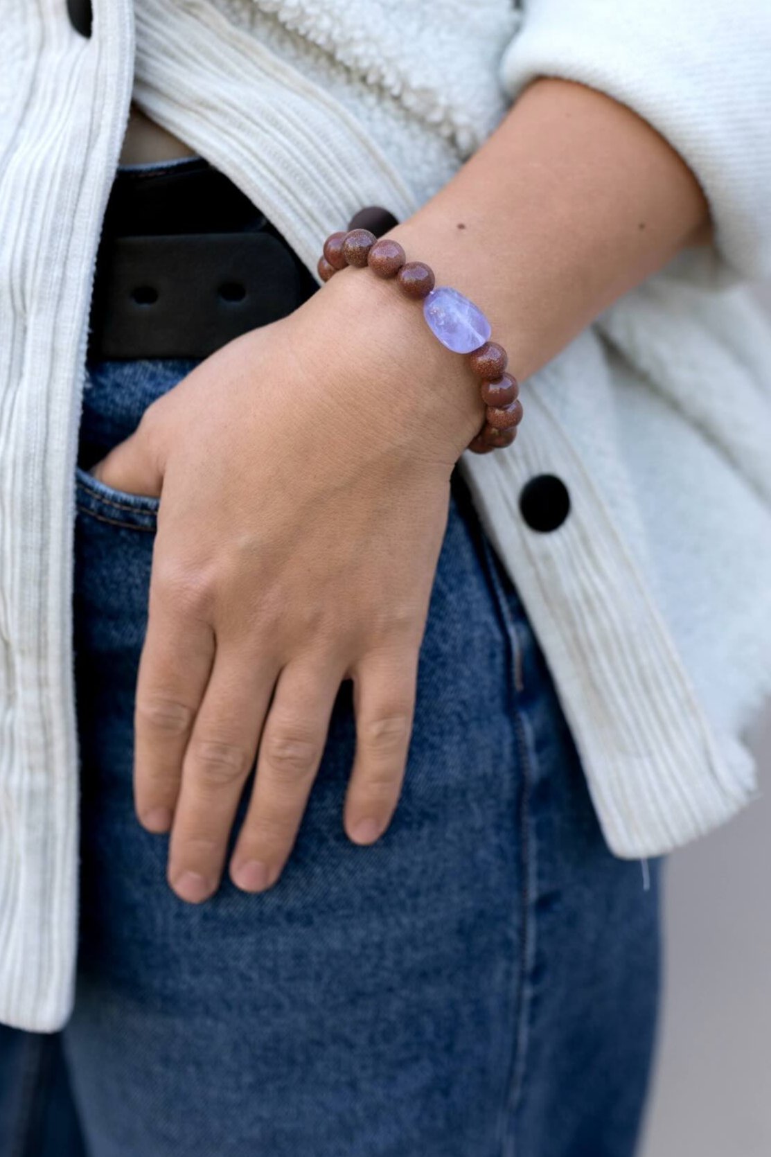 Grounded Goldstone Bracelet for Women - Healing Crystal Energy Jewelry for Stress Relief & Positive Vibes - Perfect for Meditation, Yoga & Spiritual Gifts
