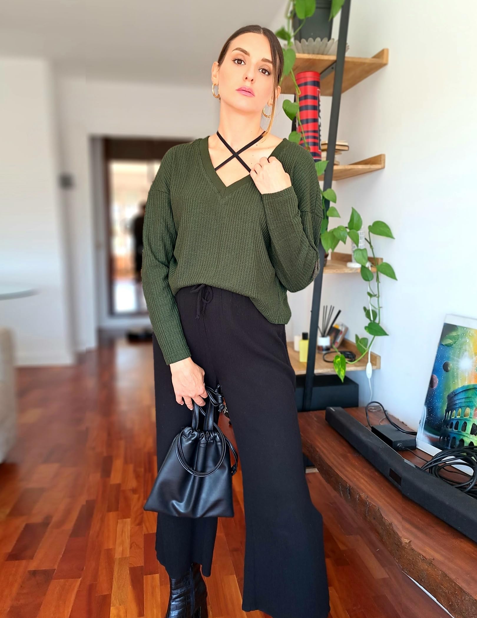 Zeagoo Women's Long Sleeve Waffle Knit Cropped Top - Fashion V-Neck Casual T-Shirt for Layering, Fall Outfits & Everyday Wear