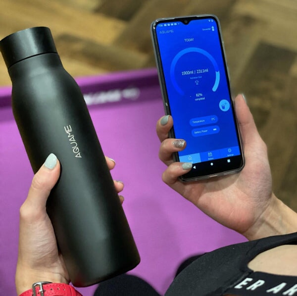 AQUA3 Smart Water Bottle 600ml - Leak Proof, BPA Free, Color Castle Black - Perfect for Gym, Hiking & Travel