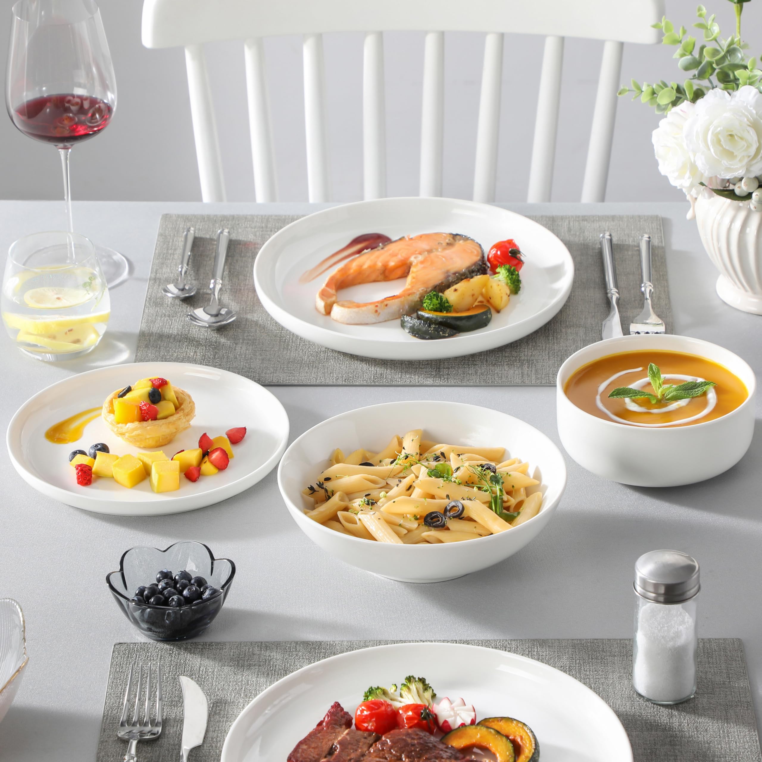 MALACASA 24-Piece Porcelain Dinnerware Set for 6 - Modern White Ceramic Plates & Bowls, Microwave & Dishwasher Safe - LUNA Series - Perfect for Family Dinners, Parties & Everyday Kitchen Use
