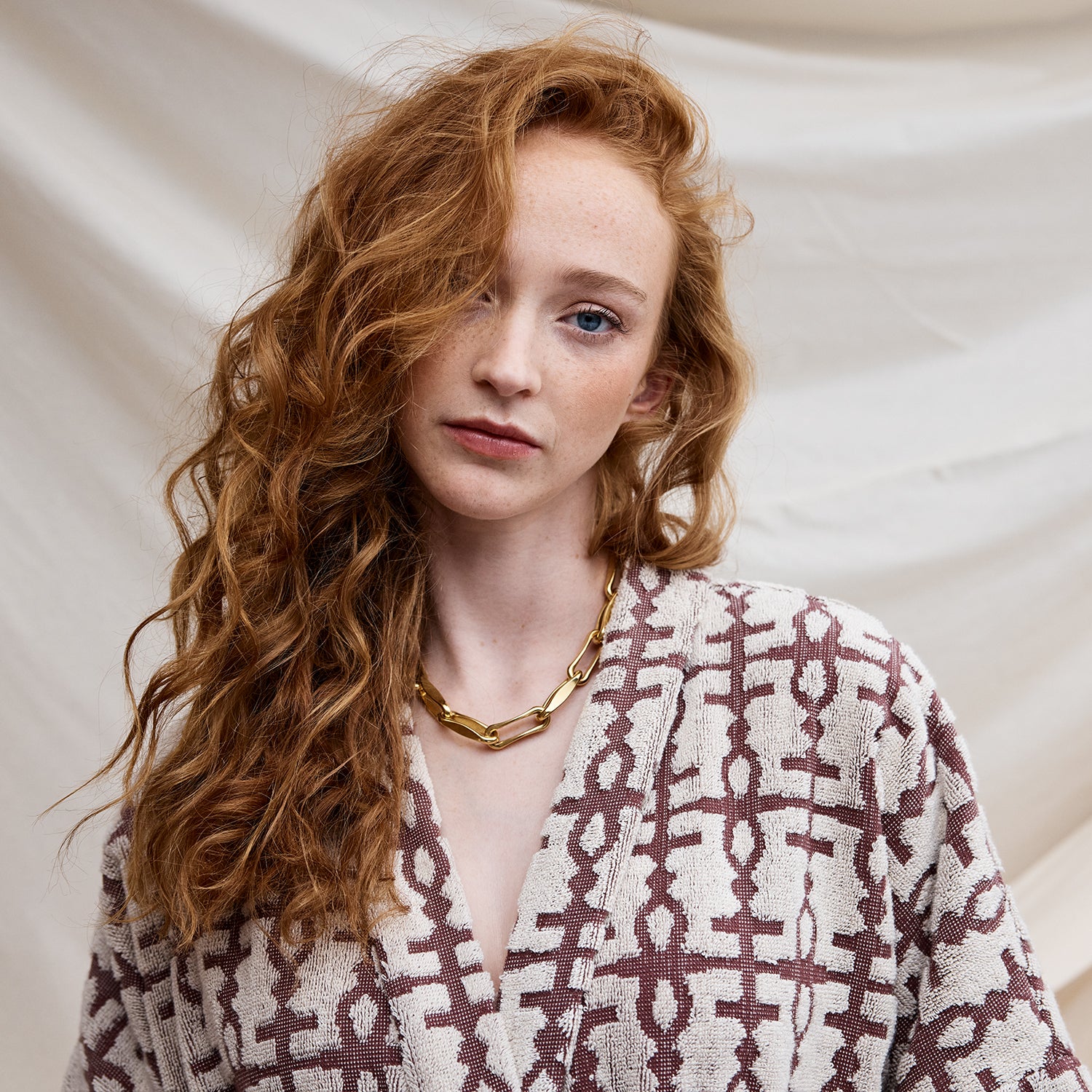 Amata Soft & Absorbent Towelling Robe with Clove Scent - Perfect for Spa, Bath, and Relaxation at Home