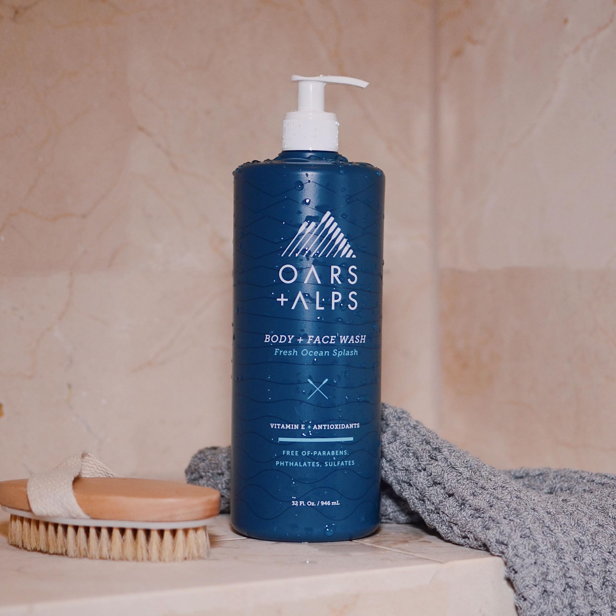 Oars + Alps Men's Moisturizing Body and Face Wash with Vitamin E & Antioxidants - Sulfate Free, Fresh Ocean Scent, 32oz - Hydrating Skin Care for Daily Shower & Post-Workout Refreshment