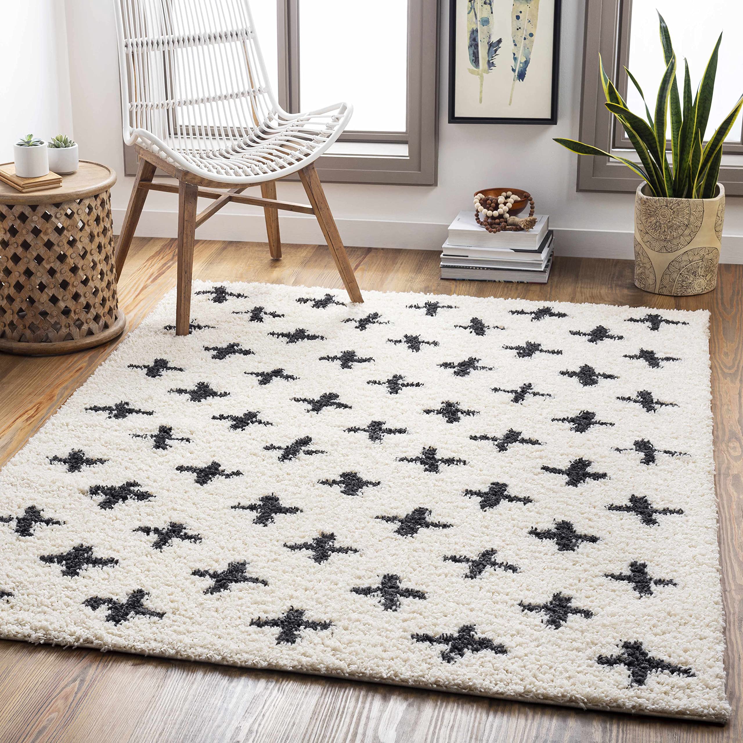 Luxury Hauteloom Gambo Plush Area Rug for Living Room & Bedroom - Soft Beige & Black - 5'3