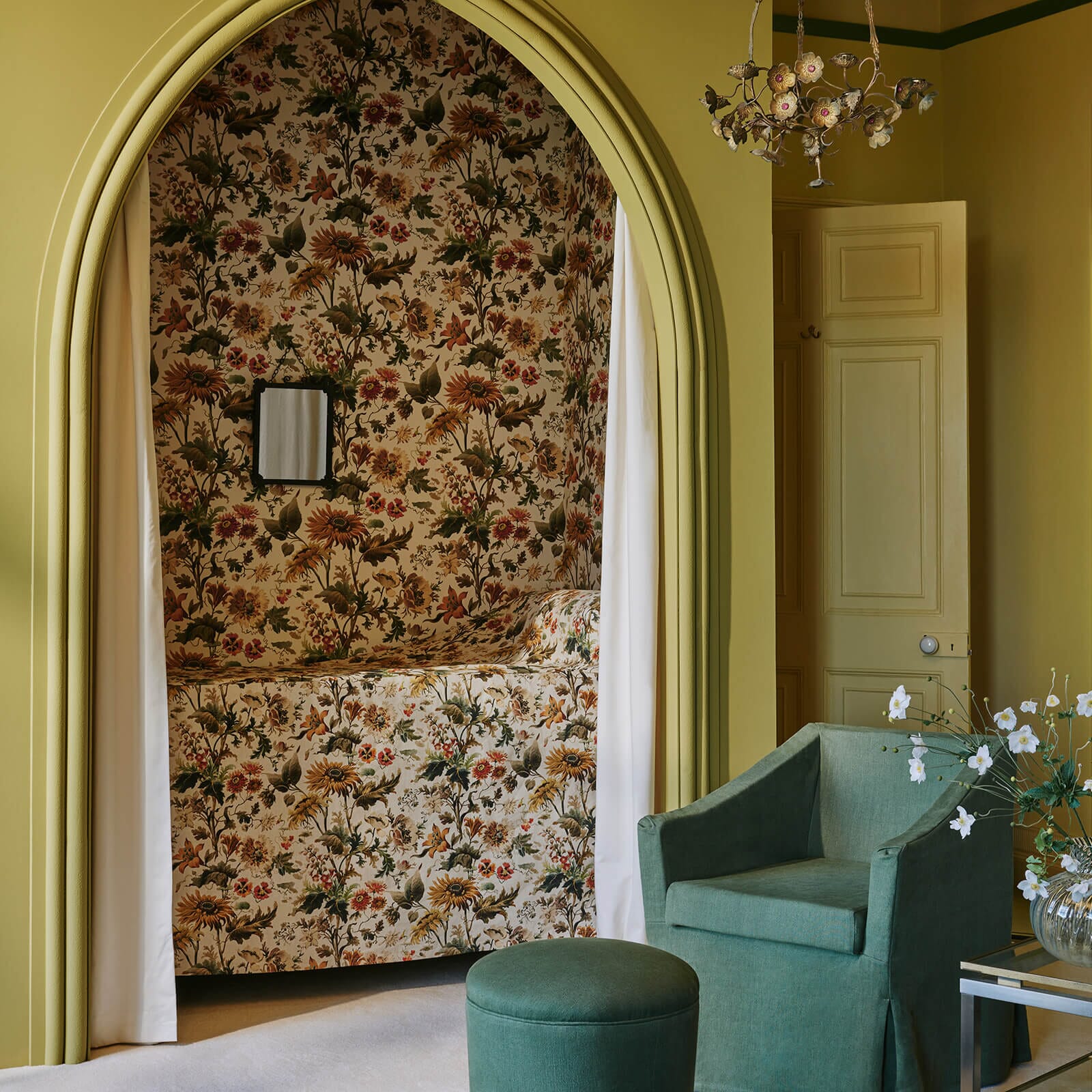 AVALON Premium Ecru Wallpaper - Elegant Textured Wall Covering for Living Room, Bedroom & Home Decor