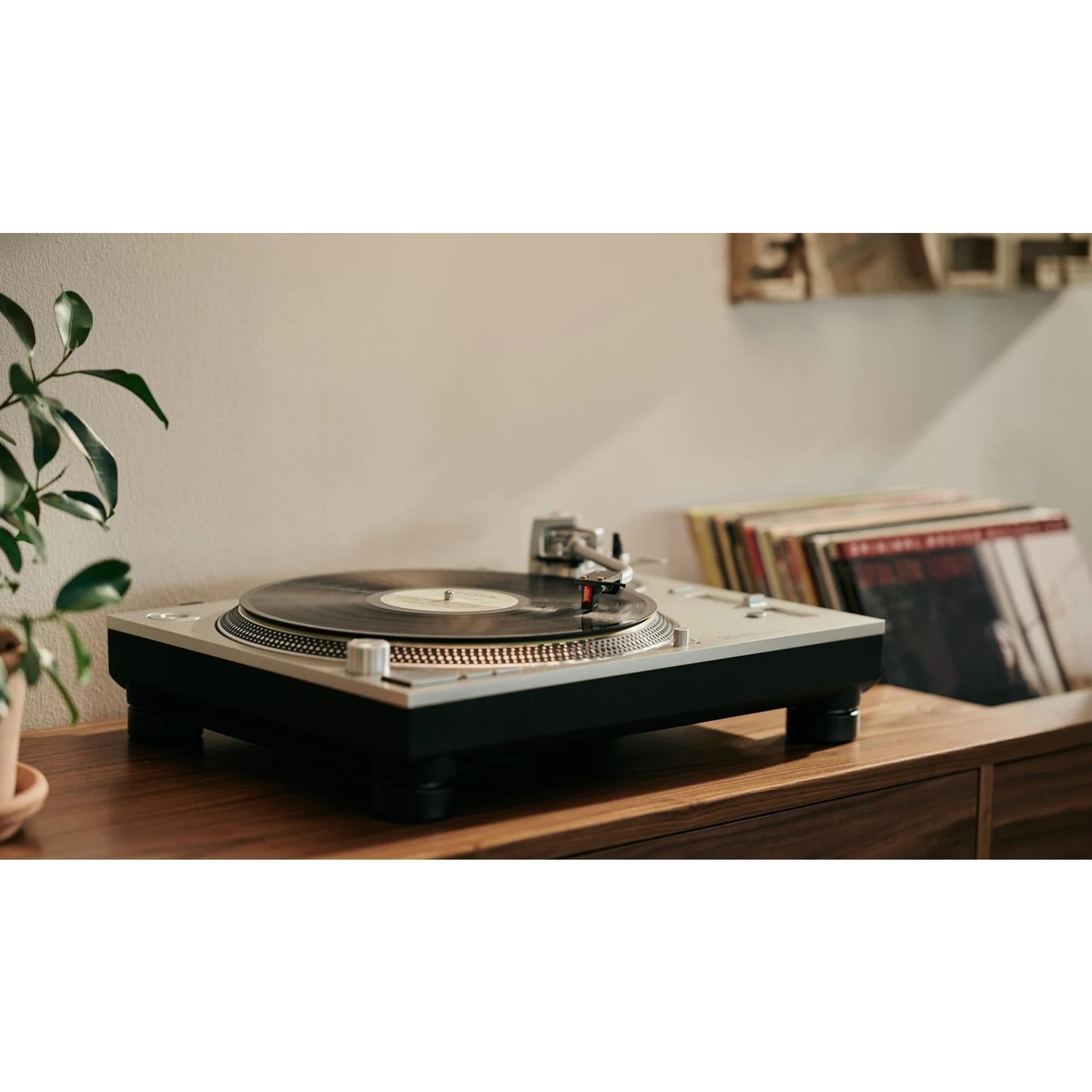 Ortofon MC Cadenza Red Moving Coil Cartridge - High-End Phono Cartridge for Audiophile Turntables | Perfect for Vinyl Record Playback & Hi-Fi Sound Systems