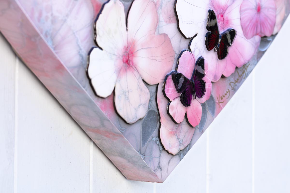 Heart Full Of Love Edition - Limited Sold Out - Perfect for Valentine's Gifts, Anniversary Presents & Romantic Decor