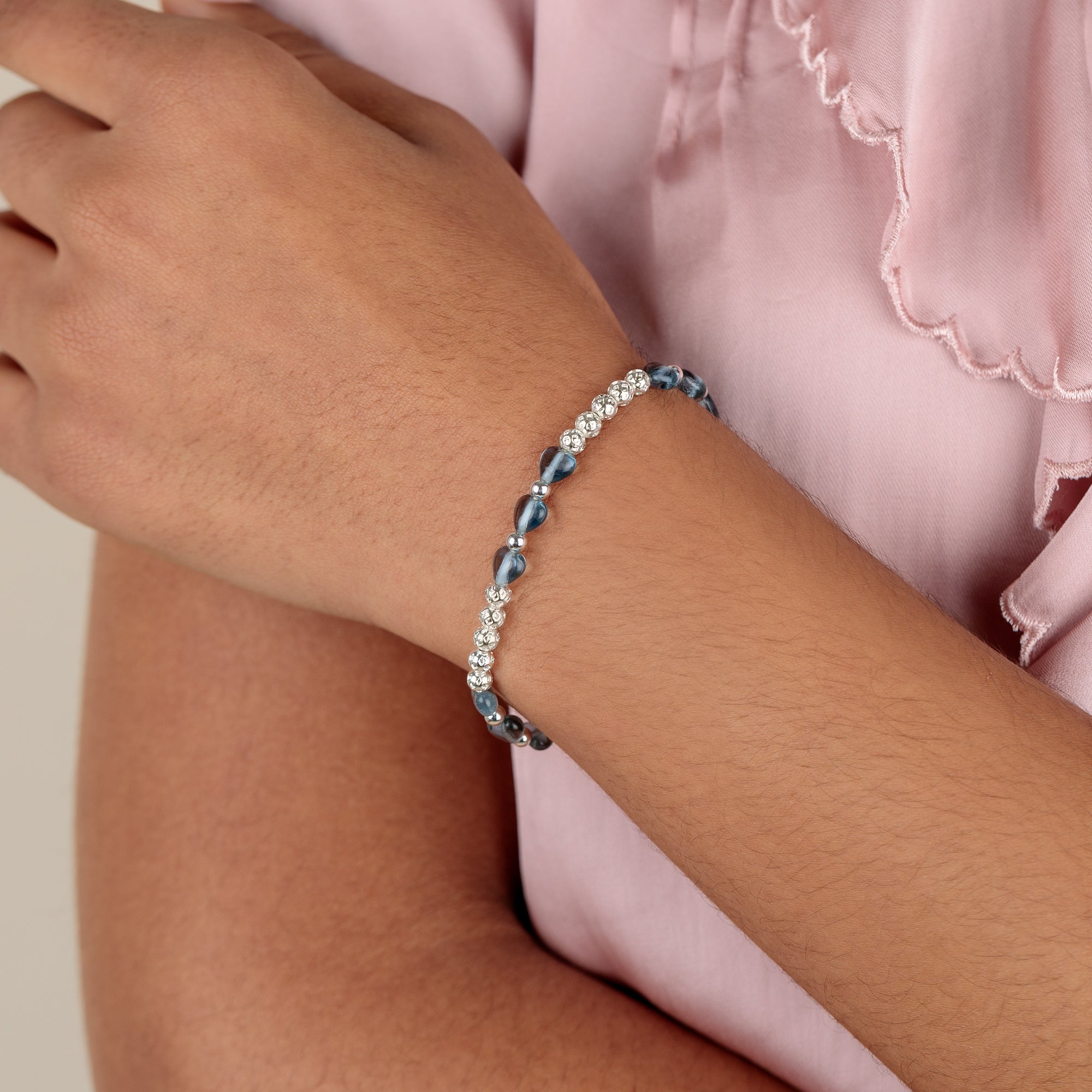 Blue Crystal Heart Stretch Bracelet for Women - Adjustable Beaded Elastic Bracelet for Everyday Wear, Gifts, Parties & Special Occasions