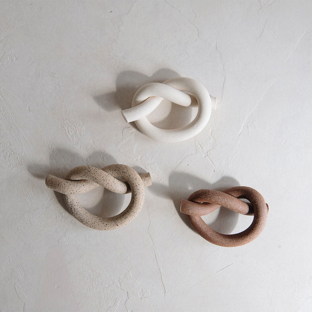 Elegant Ceramic Napkin Ring Knot - Perfect for Wedding, Dinner Party, and Holiday Table Decor