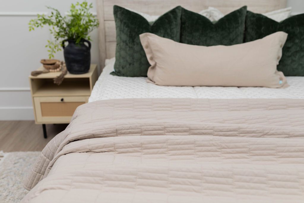 Premium River Luxe Blanket - Ultra Soft & Cozy Throw Blanket for Bed, Couch & Travel - Luxury Fleece Blanket for Home Decor, Gifts & Cold Weather Comfort