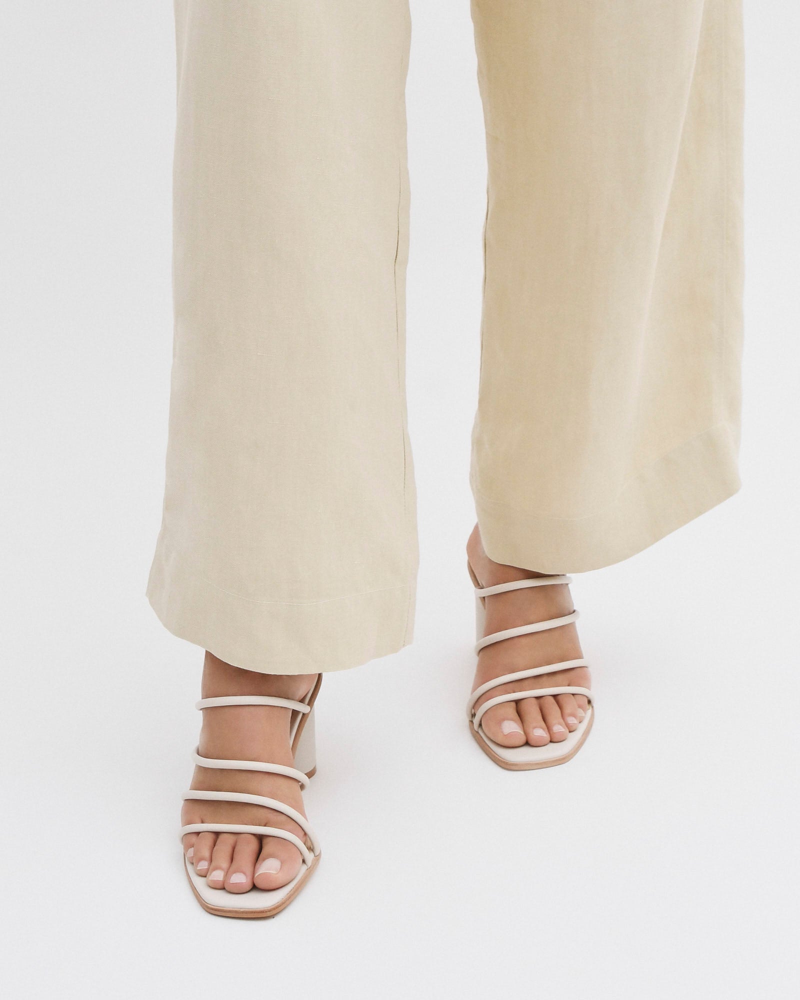 NAOMI Women's Mid Heel Sandals - Off White Leather Comfortable Summer Shoes for Weddings, Parties & Beach Vacations