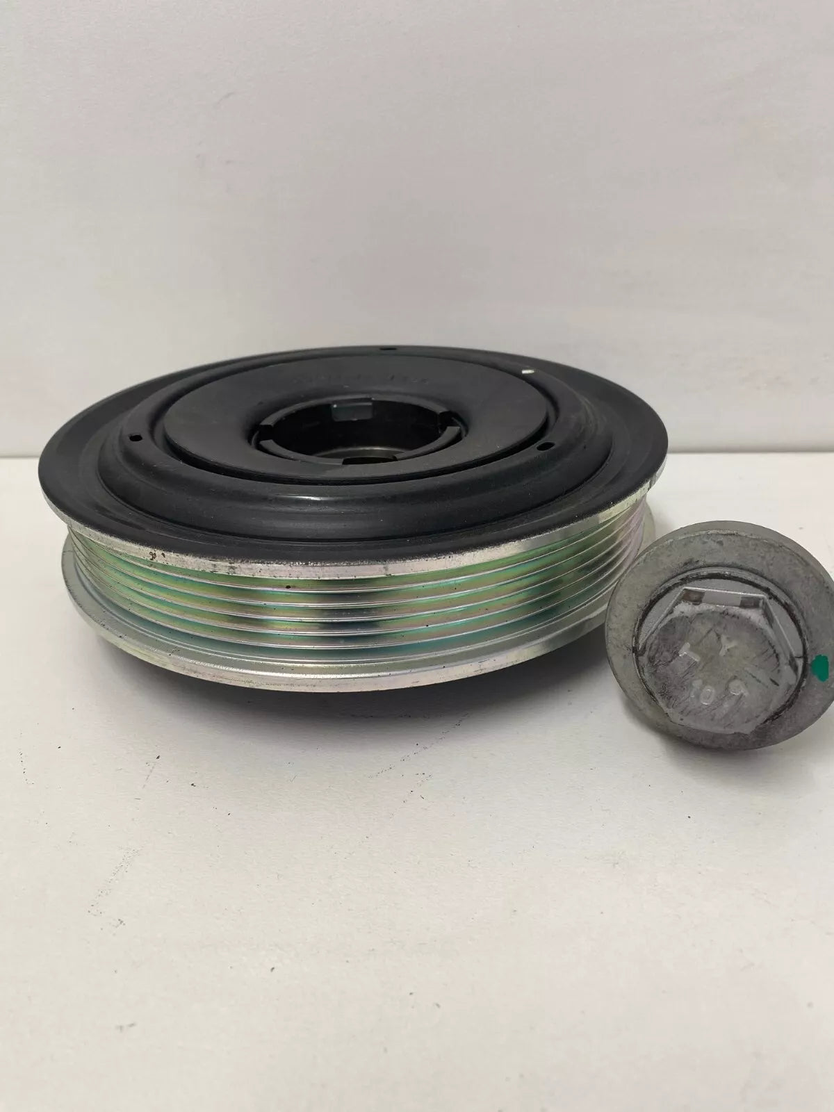Genuine Holden Cruze & Captiva Diesel Engine Harmonic Balancer & Bolt Kit - Replacement Part for Smooth Engine Performance | Perfect for DIY Auto Repair & Maintenance