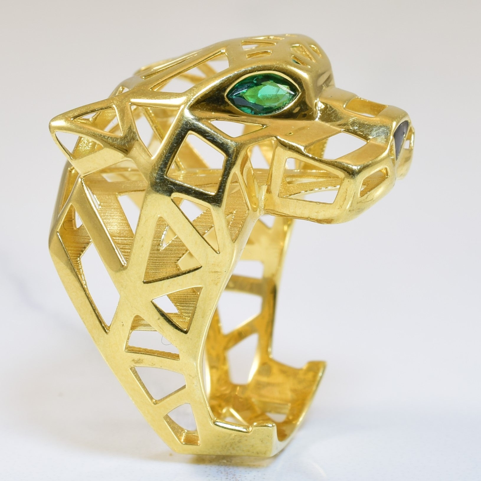 Emerald Panther Ring - 0.14 Carat Total Weight (CTW) - Size 6 - Elegant Jewelry for Women, Perfect for Weddings, Anniversaries & Special Occasions