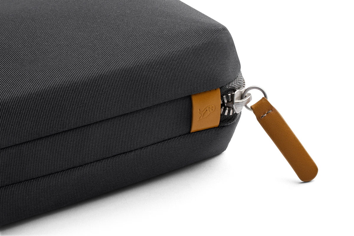 Bellroy Tech Kit - Premium Travel Organizer for Cables, Chargers & Accessories | Perfect for Business Trips, Commuting & Daily Use