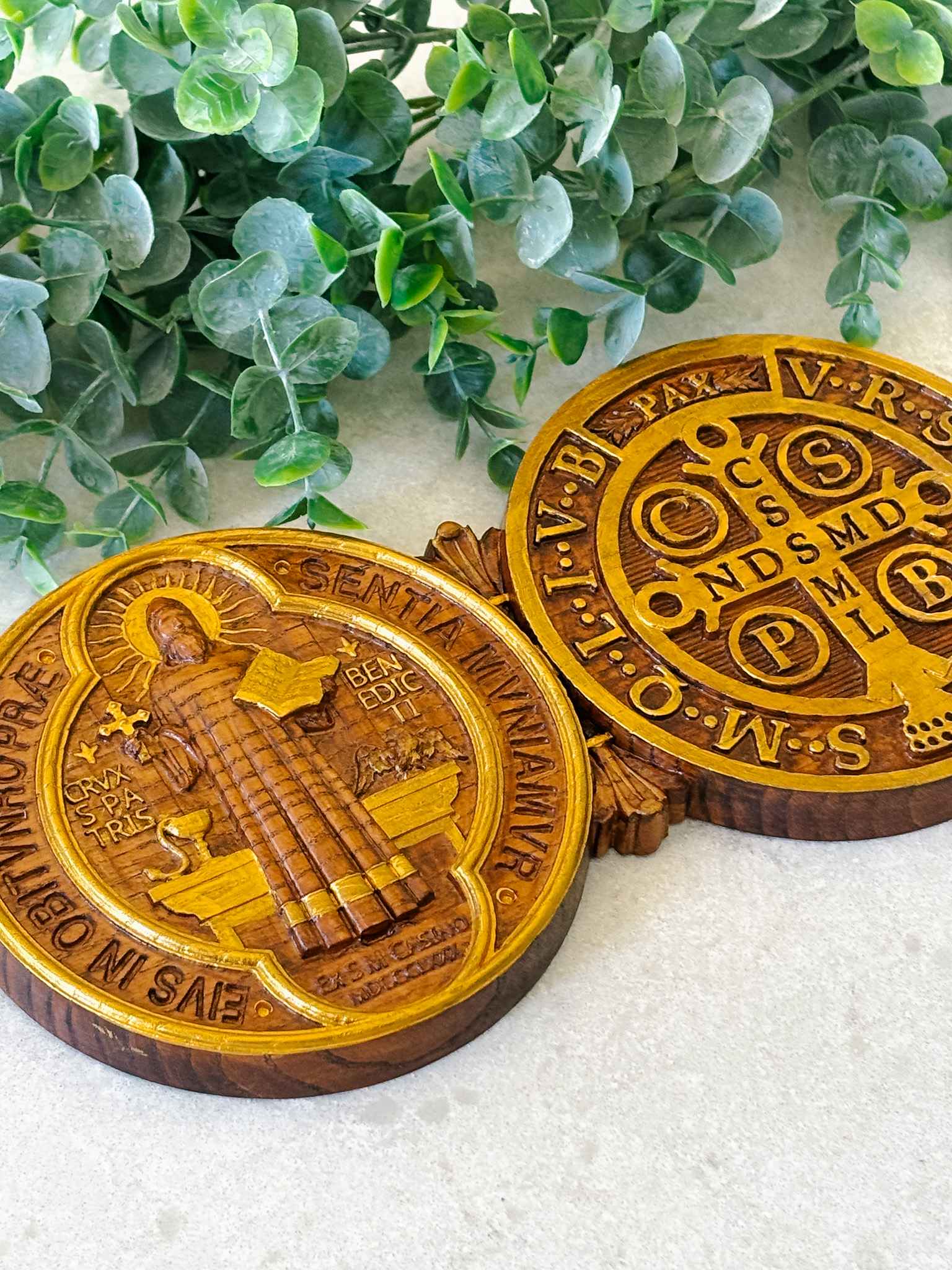St. Benedict Medal Wooden Plaque - Catholic Religious Wall Decor for Home, Office & Church - Protection Against Evil & Spiritual Blessings