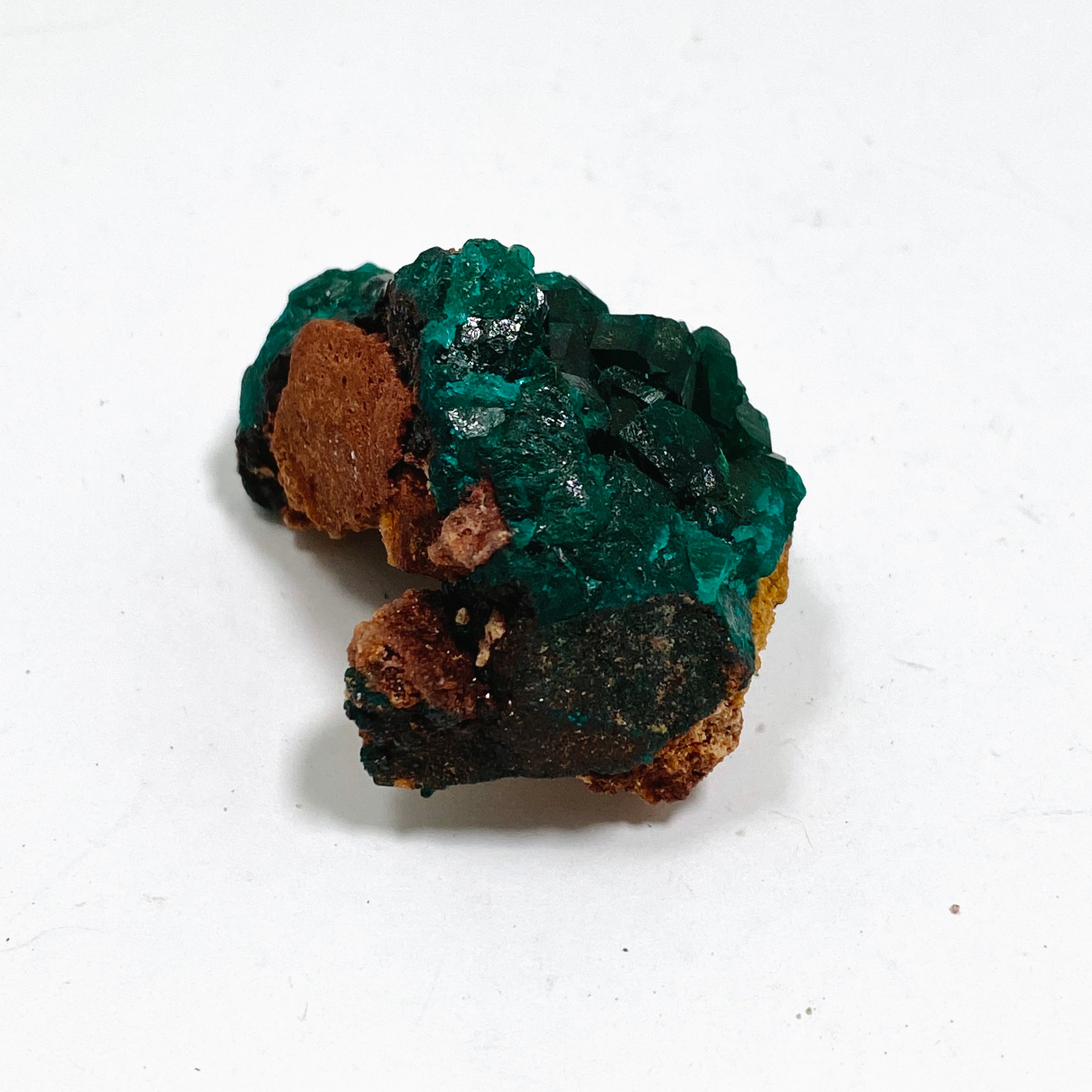 Natural Dioptase Crystal Specimen - Rare Green Mineral Stone for Collectors & Healing - Perfect for Home Decor, Meditation & Energy Work