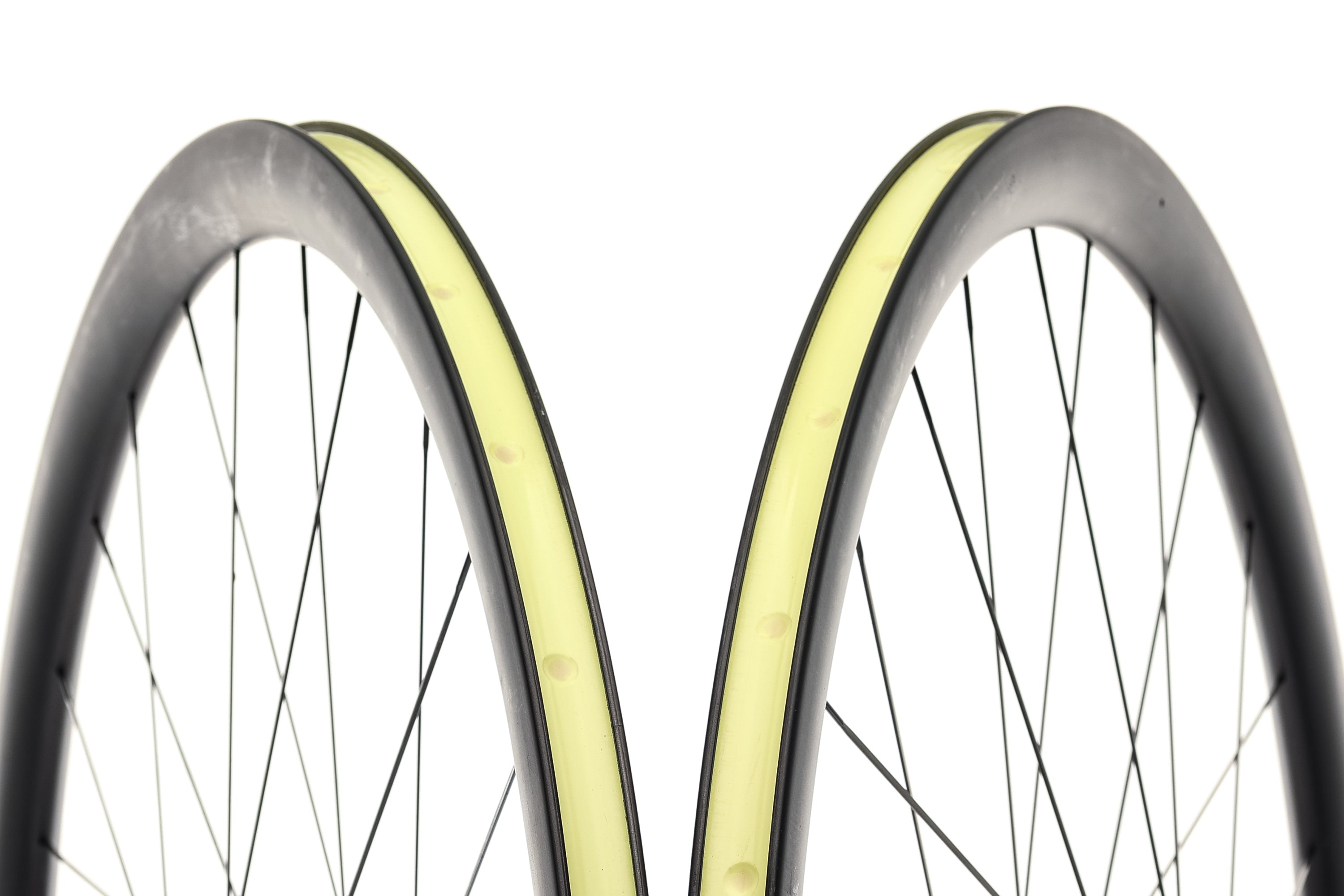 BMC CRD 351 Disc Carbon Tubeless 700c Wheelset - Lightweight Road Bike Wheels for Racing & Performance Cycling | Perfect for Road Racing, Triathlons & Endurance Rides